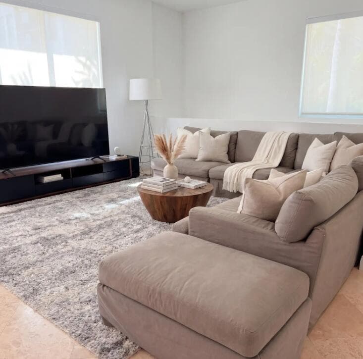 323 NE 7th Street 323, Fort Lauderdale, FL 33304 — photo 10 of 16