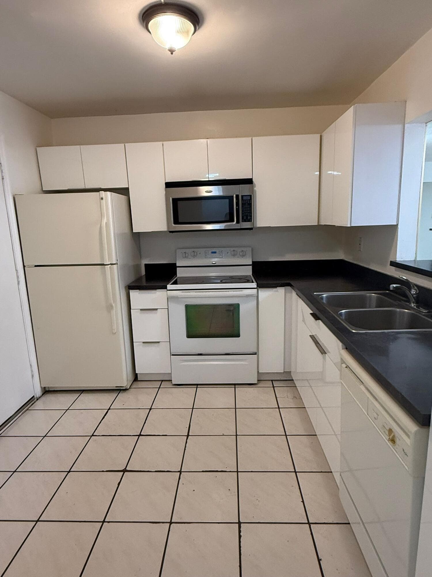 404 NW 68th Avenue 206, Plantation, FL 33317 — photo 1 of 32