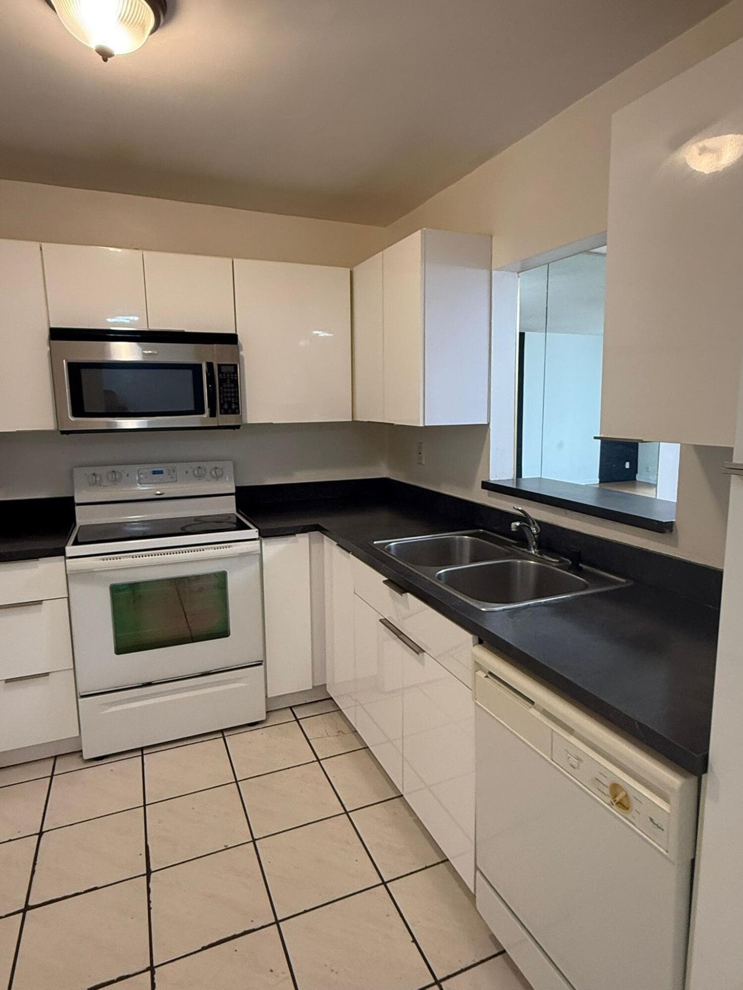 404 NW 68th Avenue 206, Plantation, FL 33317 — photo 3 of 32