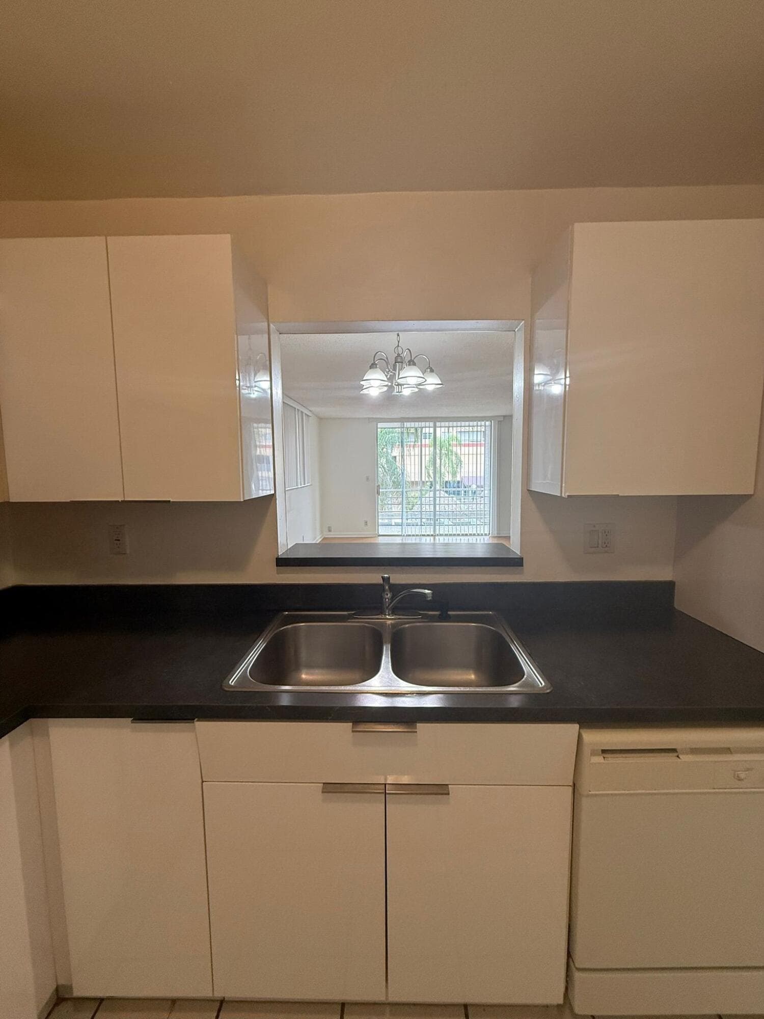 404 NW 68th Avenue 206, Plantation, FL 33317 — photo 6 of 32