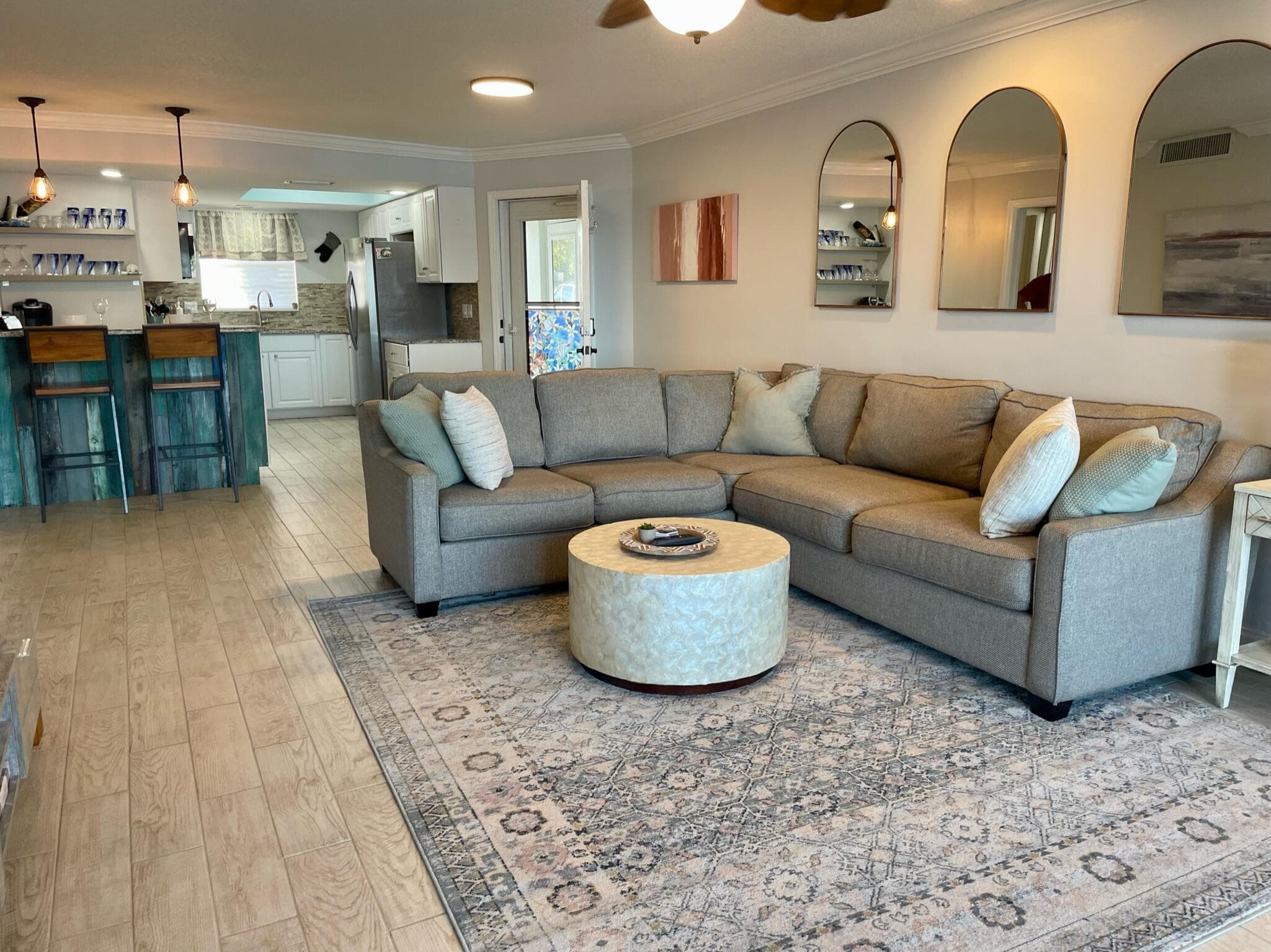410 Wilma Circle 103, Riviera Beach, FL 33404 — photo 3 of 41