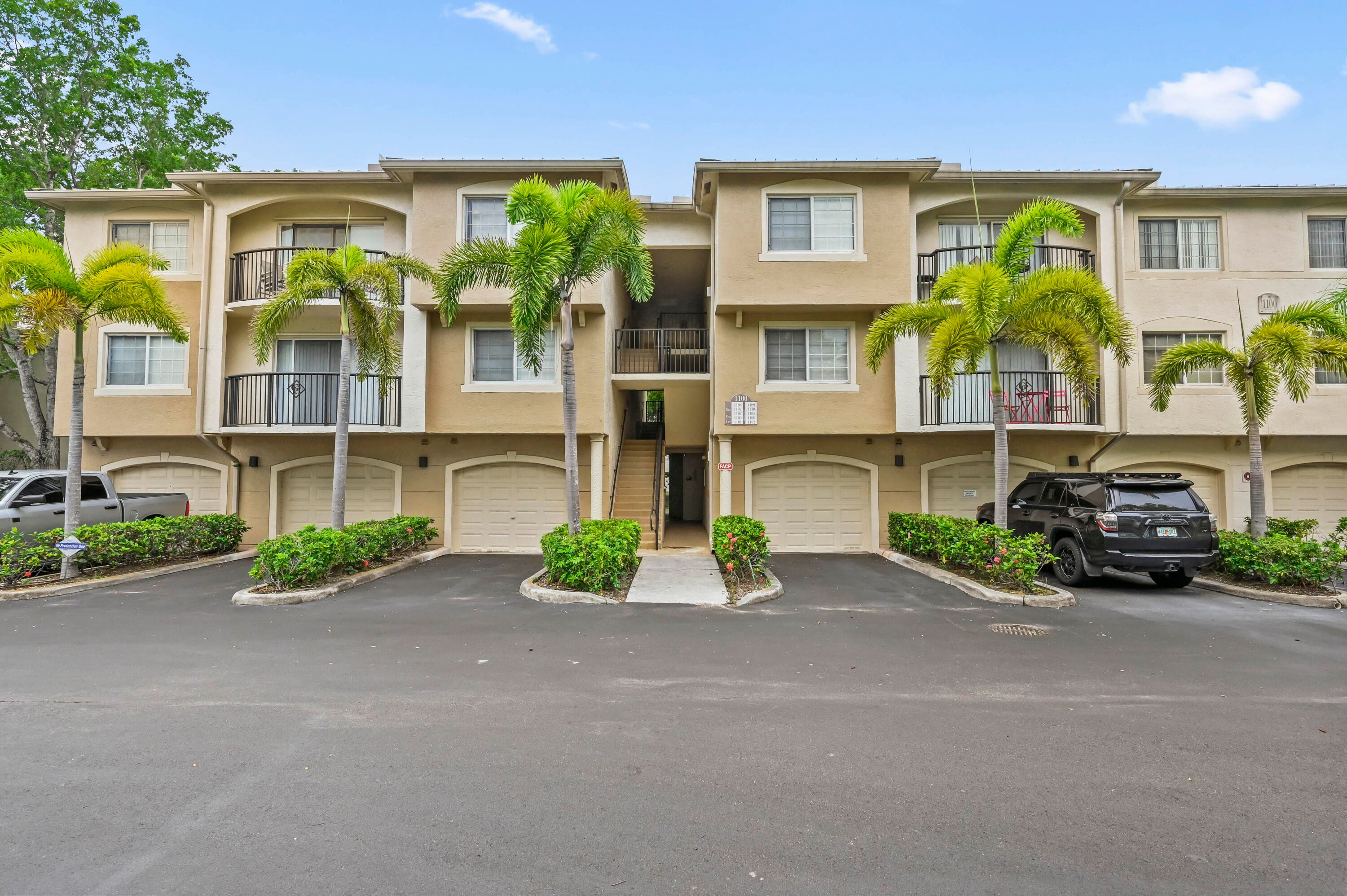 1100 S Crestwood Ct Court S 1109, Royal Palm Beach, FL 33411 — photo