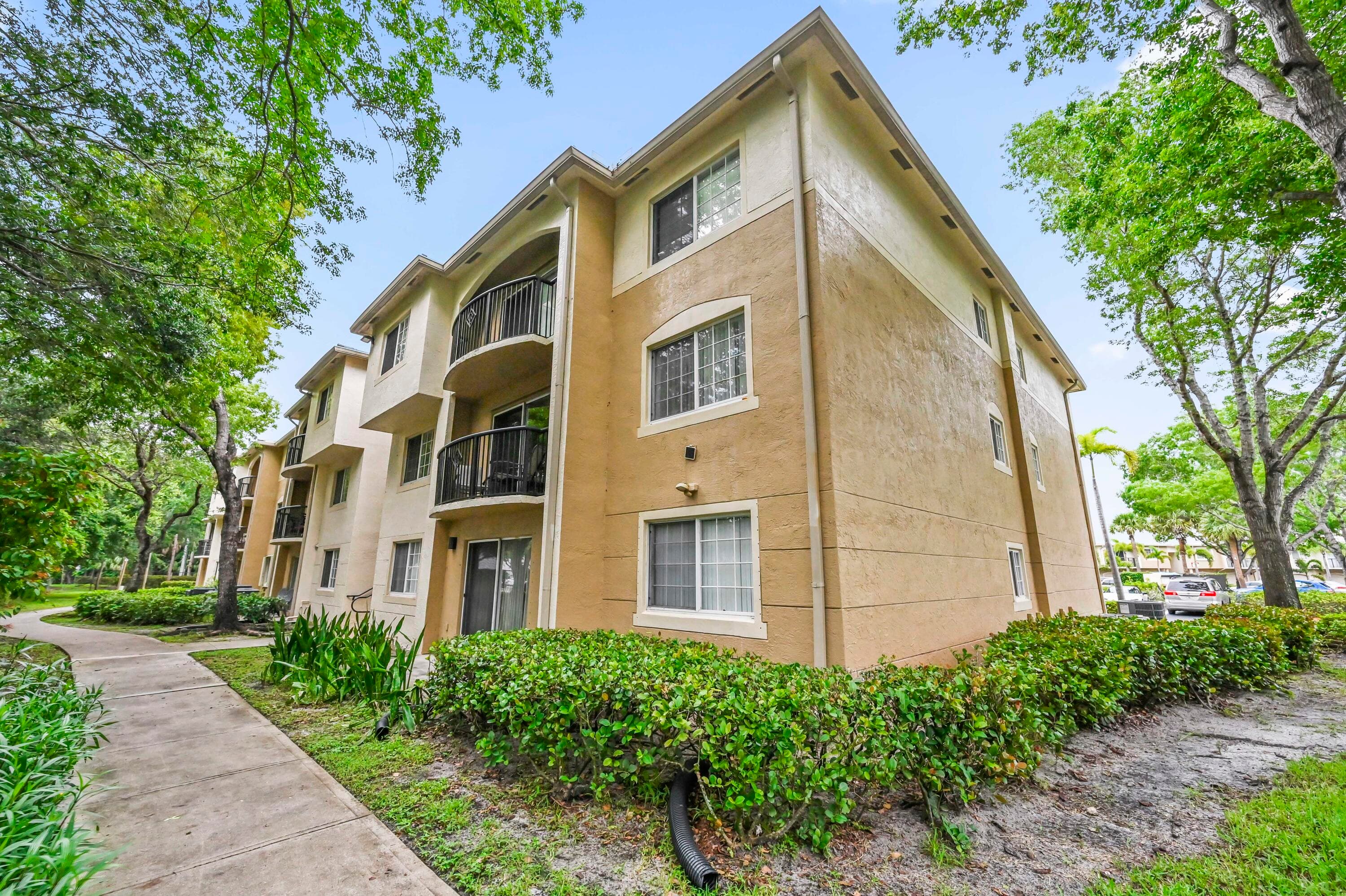 1100 S Crestwood Ct Court S 1109, Royal Palm Beach, FL 33411 — photo 25 of 35