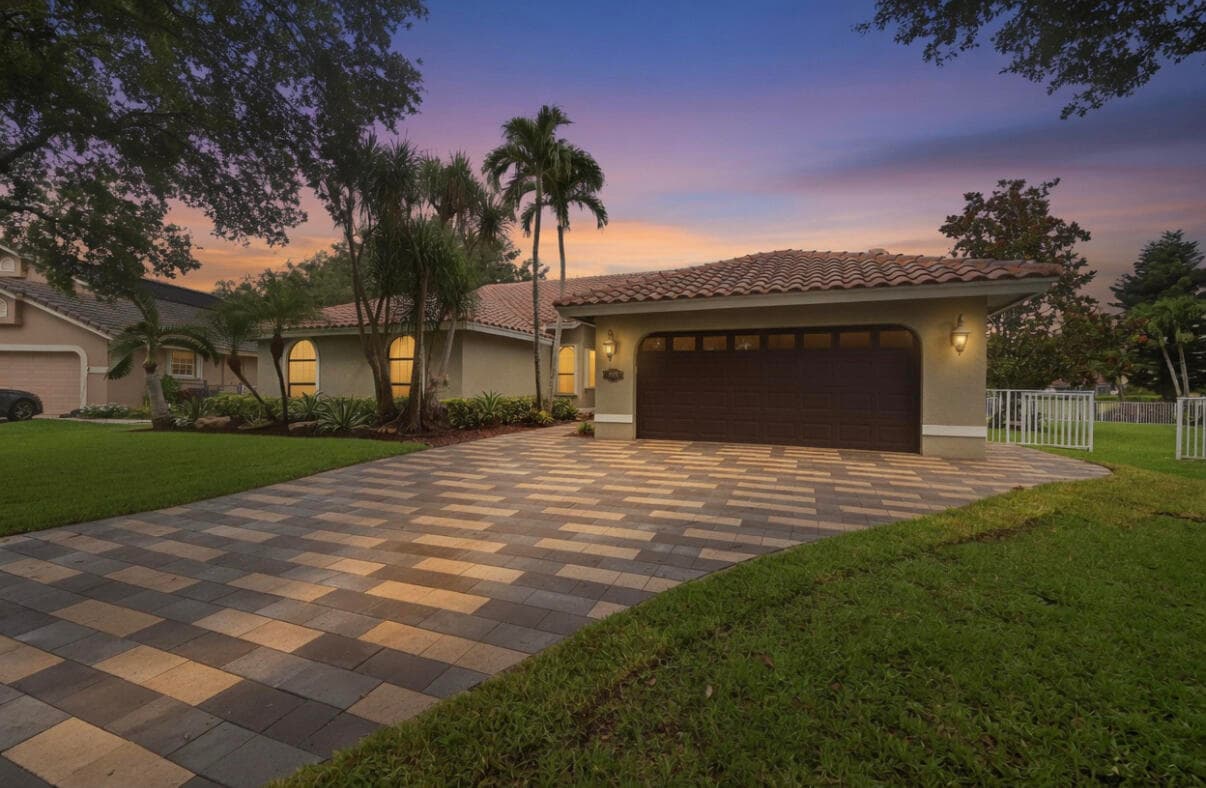 4704 NW 99th Lane, Coral Springs, FL 33076 — photo 5 of 45