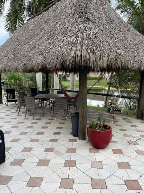 5532 Estate Oak Circle, Fort Lauderdale, FL 33312 — photo 2 of 7