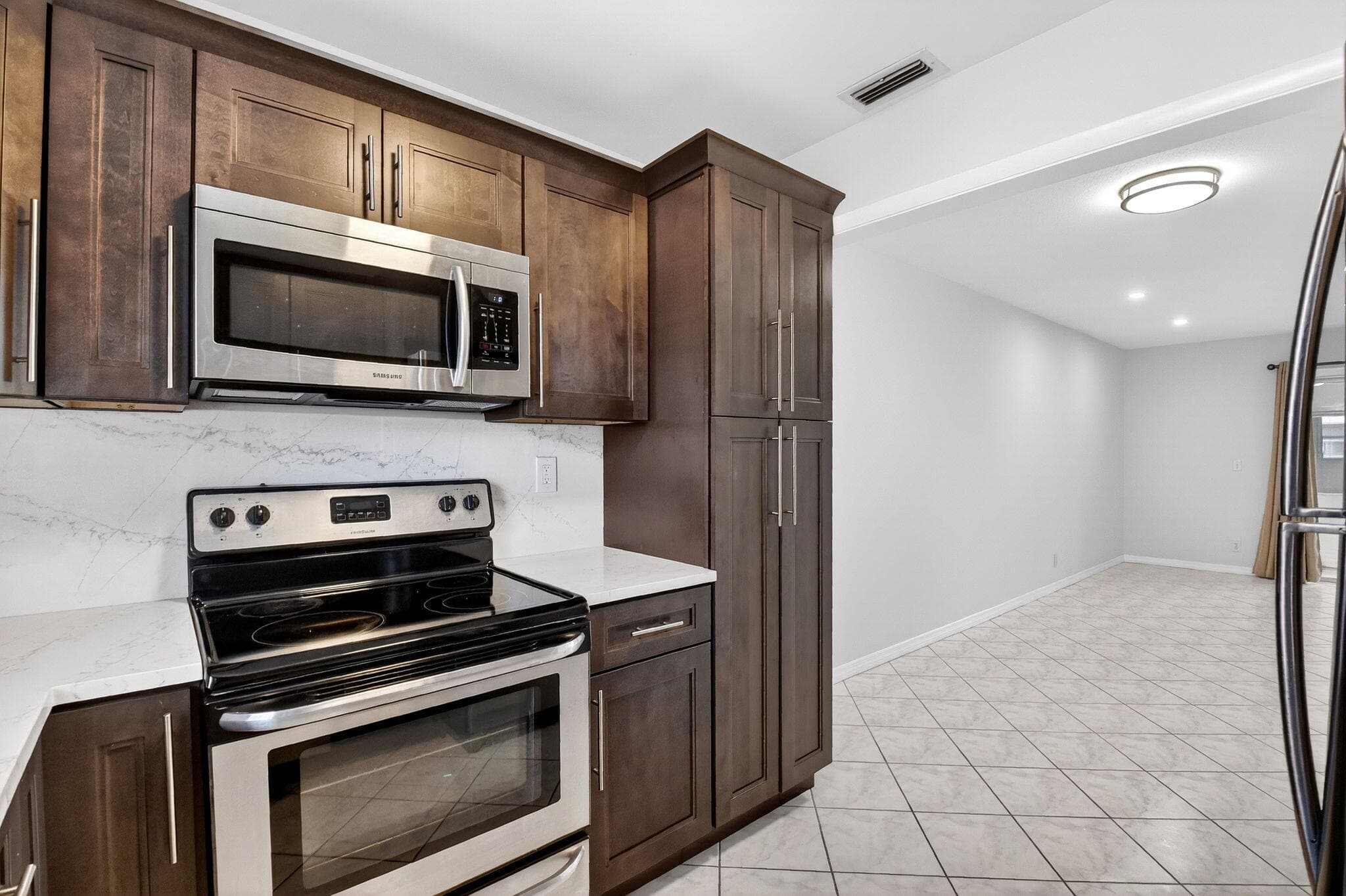 2783 Dudley Drive E D, West Palm Beach, FL 33415 — photo 8 of 31