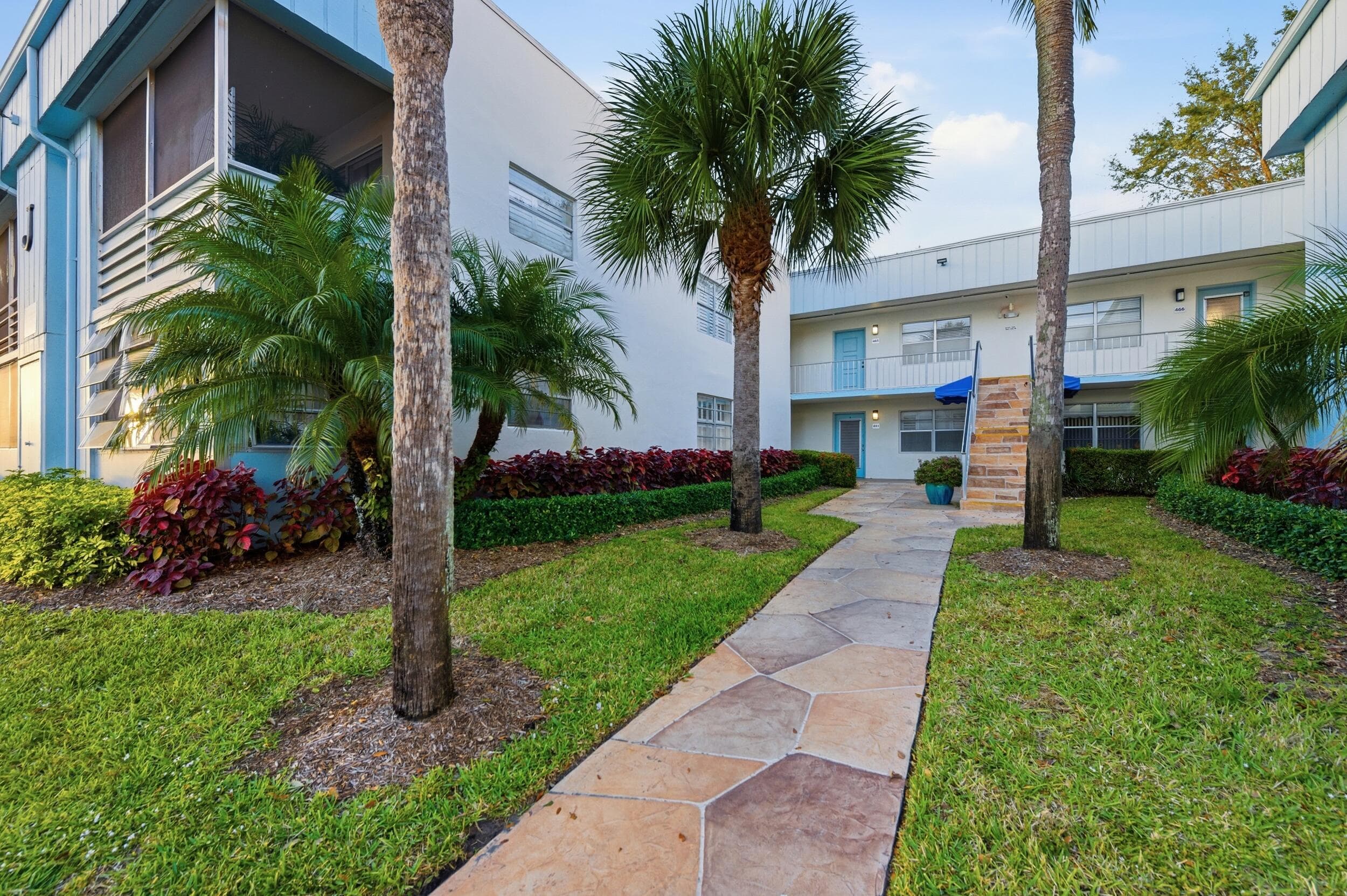 442 Normandy J, Delray Beach, FL 33484 — photo 2 of 4
