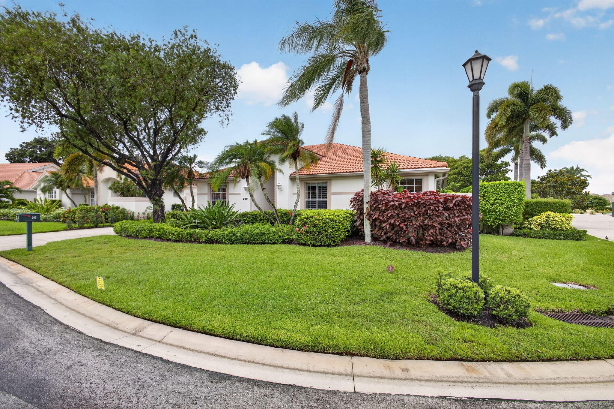 200 Eagleton Estates Boulevard, Palm Beach Gardens, FL 33418 — photo 2 of 83