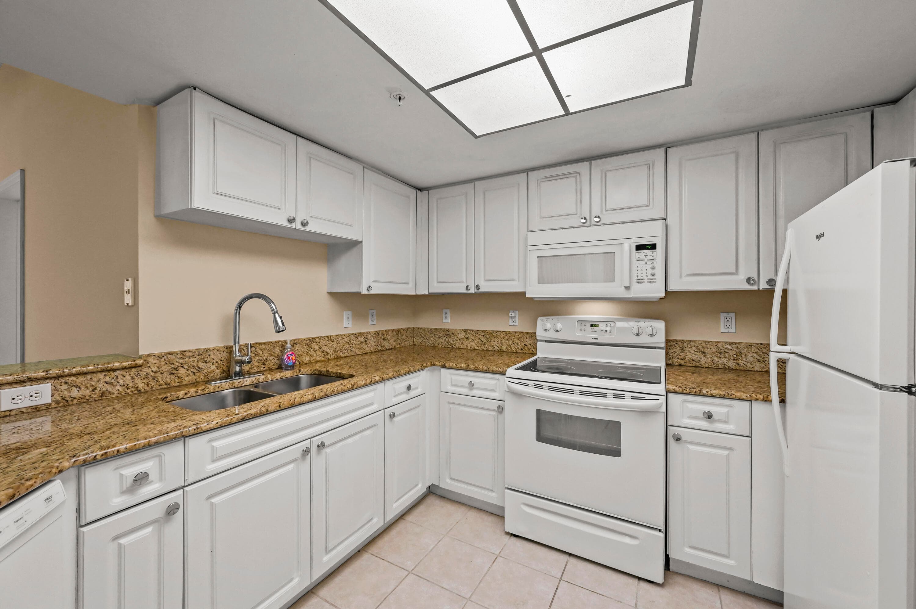 1100 S Crestwood Ct S S 1109, Royal Palm Beach, FL 33411 — photo 11 of 35