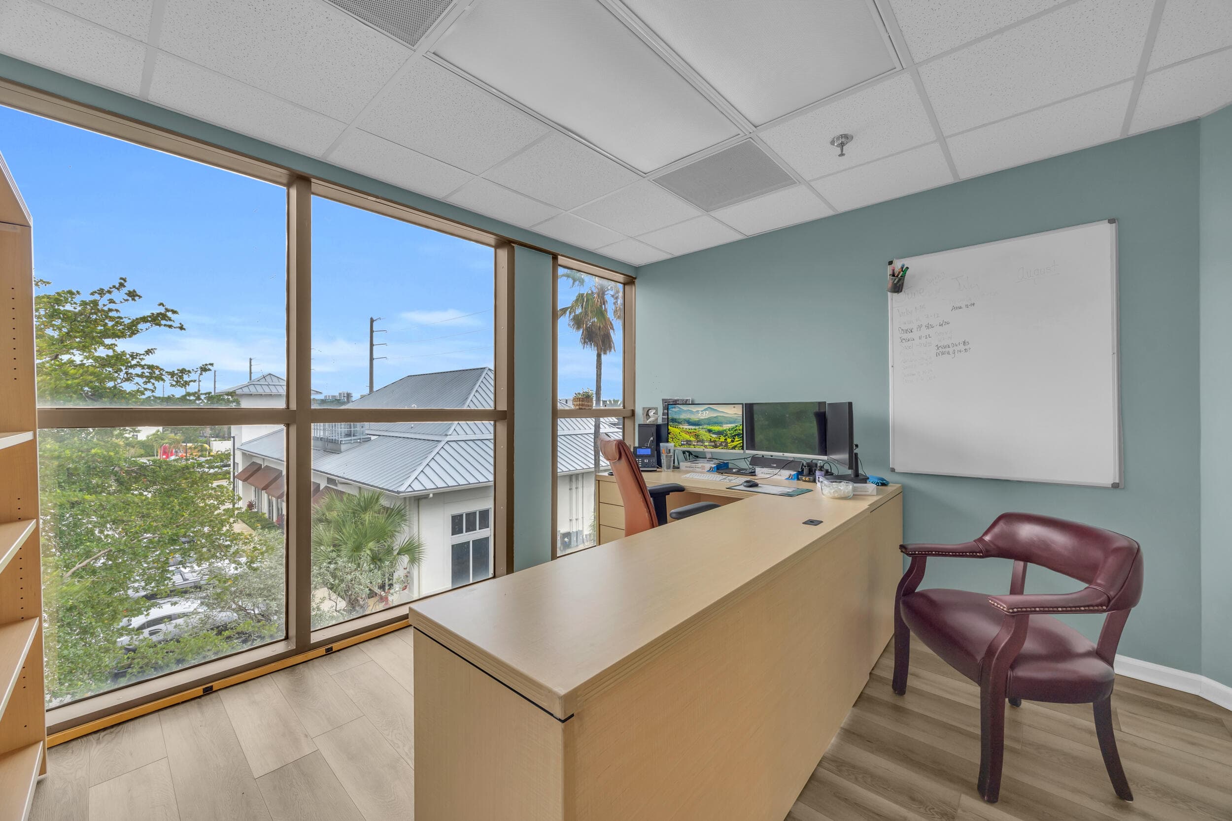 631 Us-1, North Palm Beach, FL — photo 14 of 34