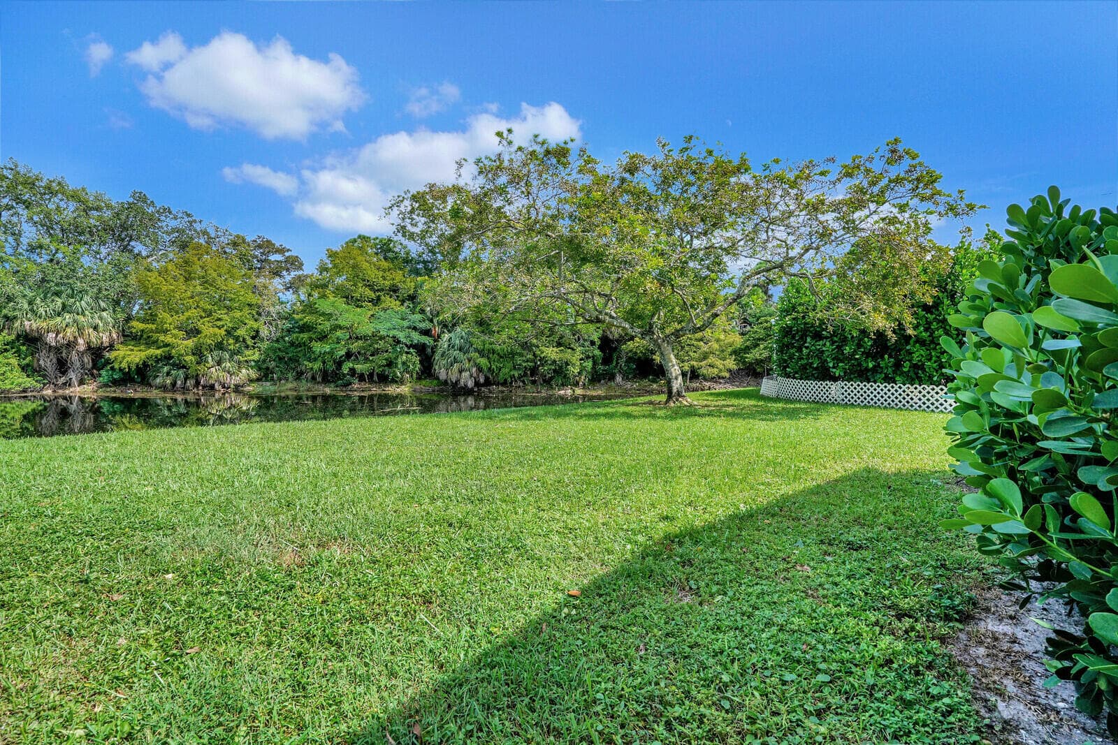 1022 Island Manor Drive, Greenacres, FL 33413 — photo 25 of 33