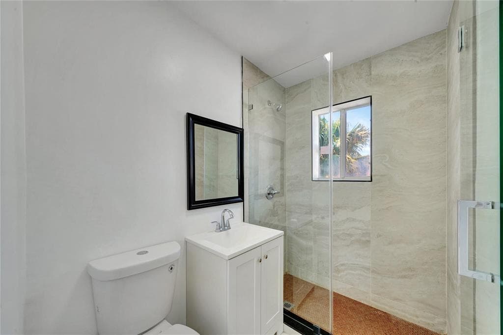 323 Elm Street 7, Hollywood, FL 33019 — photo 12 of 30