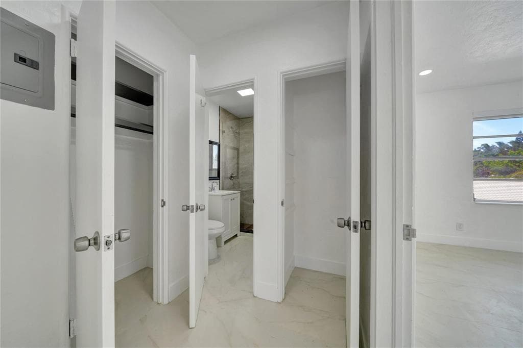 323 Elm Street 7, Hollywood, FL 33019 — photo 19 of 30