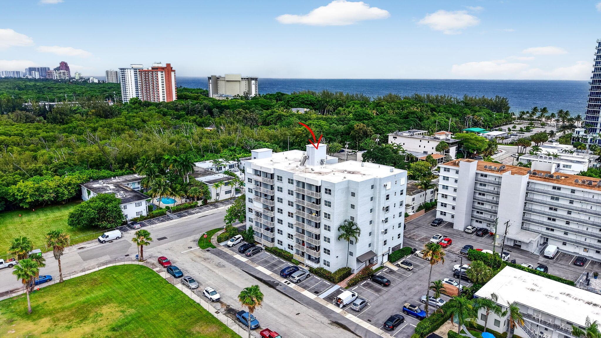 720 Orton Avenue 704, Fort Lauderdale, FL 33304 — photo 34 of 53