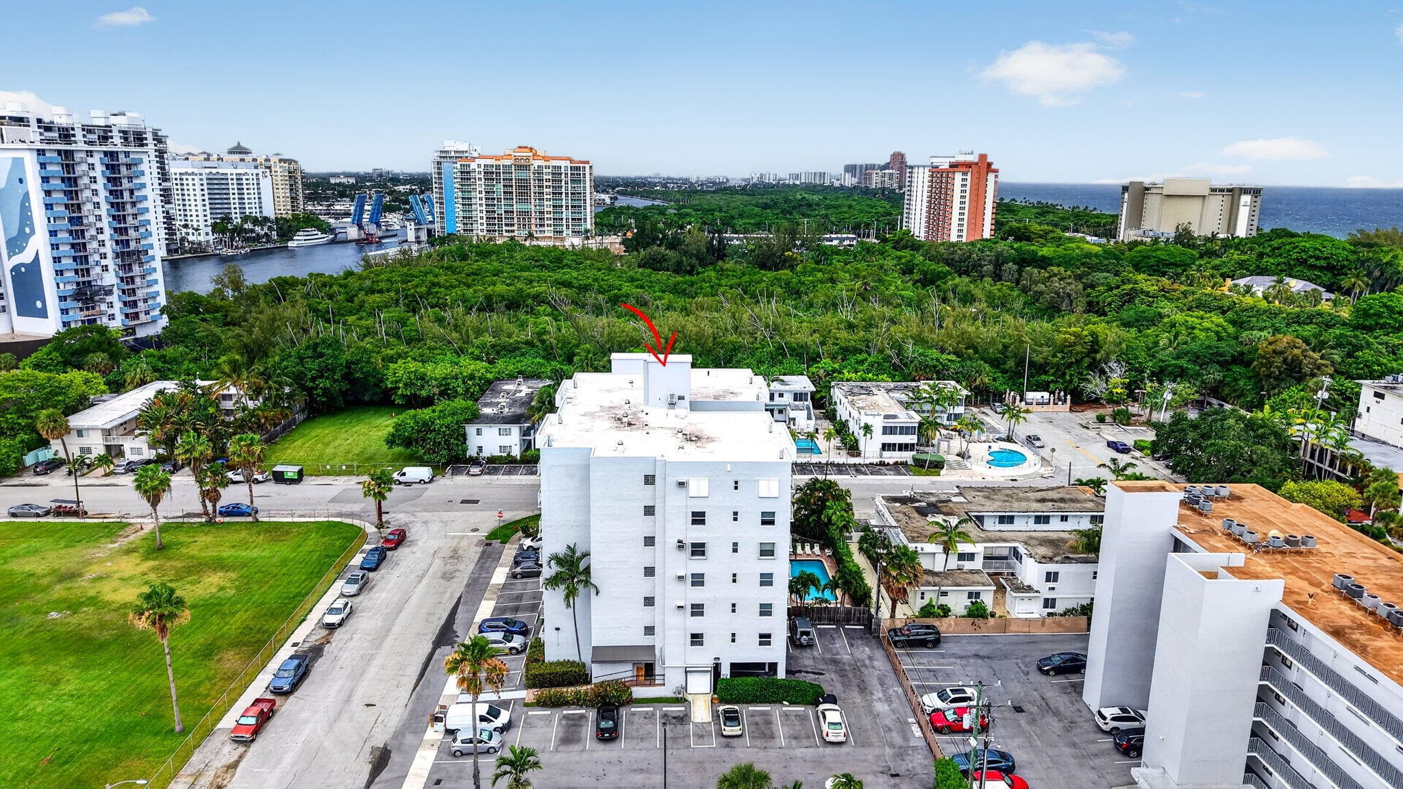 720 Orton Avenue 704, Fort Lauderdale, FL 33304 — photo 40 of 53