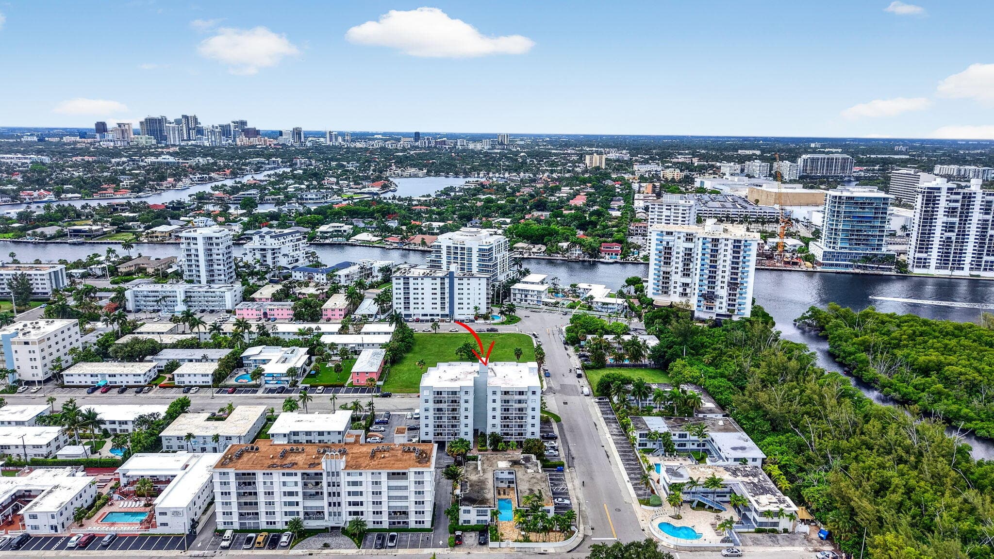 720 Orton Avenue 704, Fort Lauderdale, FL 33304 — photo 43 of 53