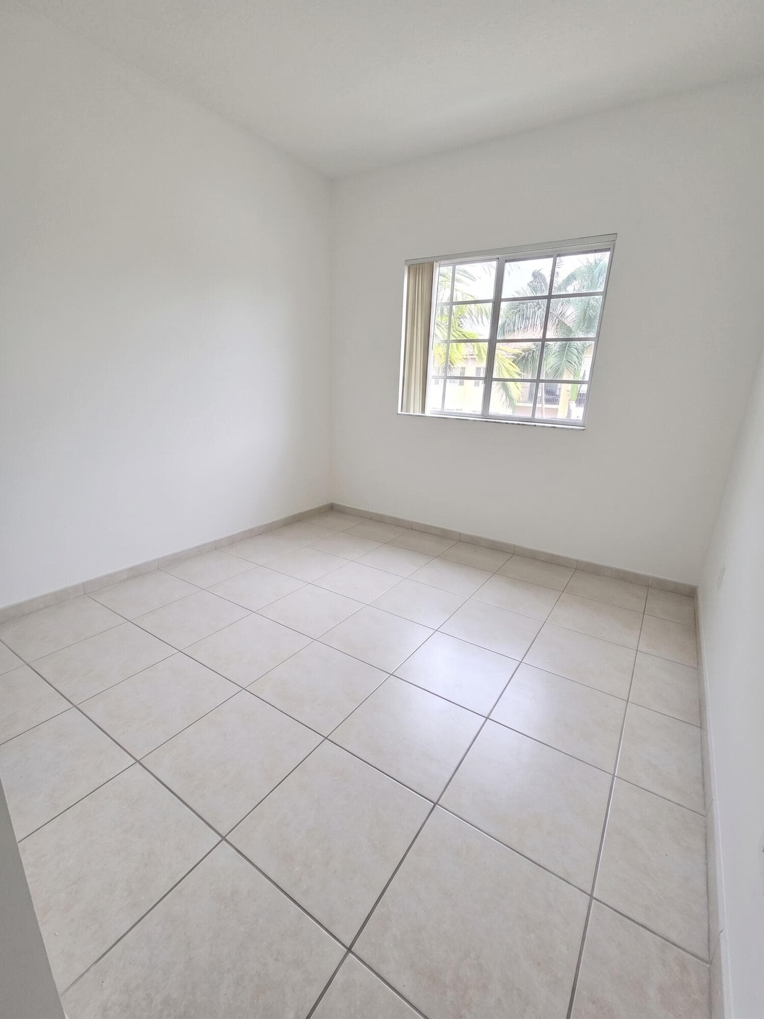 7240 NW 114th Avenue 304, Doral, FL 33178 — photo 8 of 15