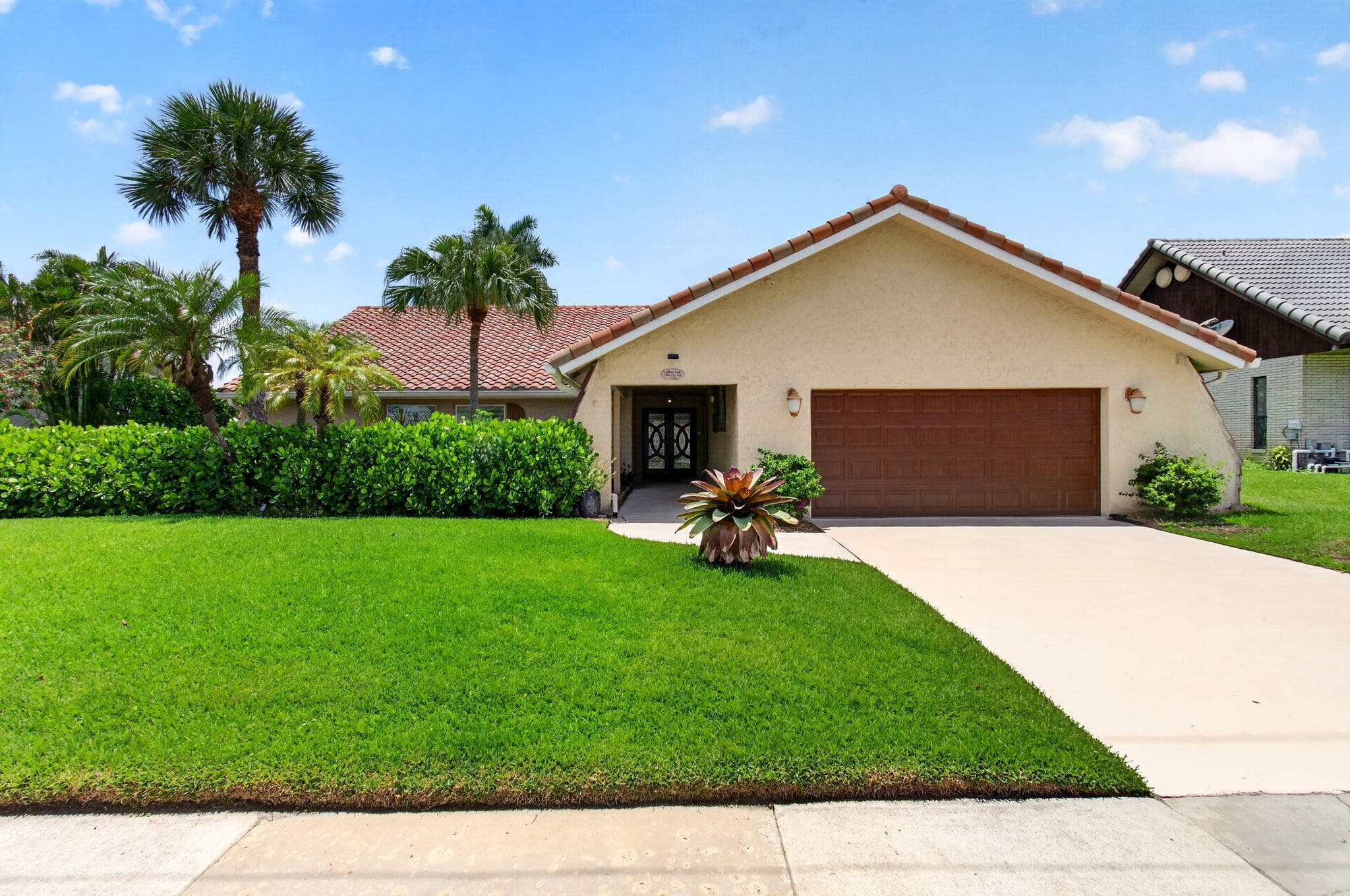 2355 Deer Creek Country Club Boulevard, Deerfield Beach, FL 33442 — photo 2 of 24