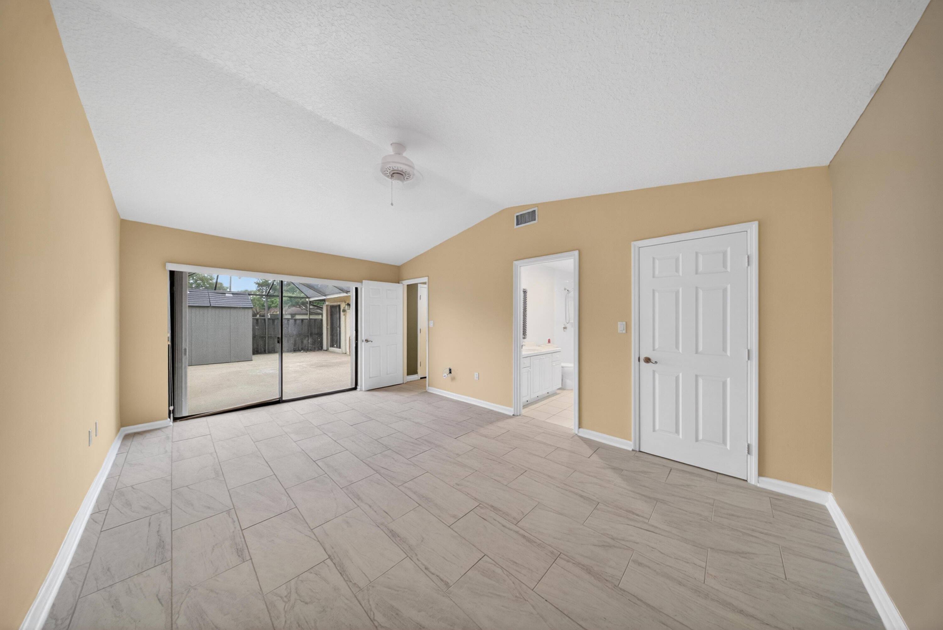 1567 Pheasant Walk B, Fort Pierce, FL 34950 — photo 10 of 18