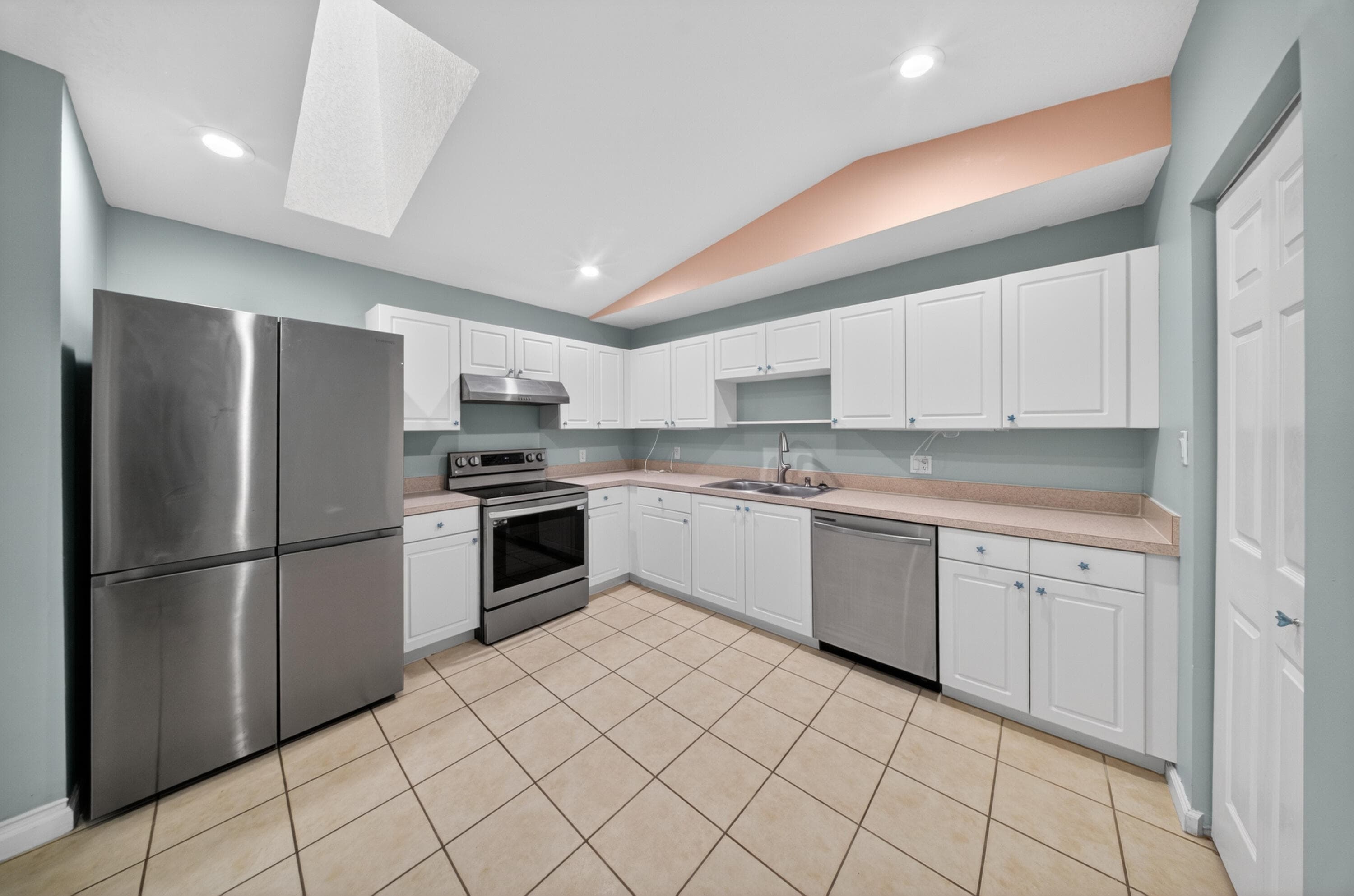 1567 Pheasant Walk B, Fort Pierce, FL 34950 — photo 4 of 18