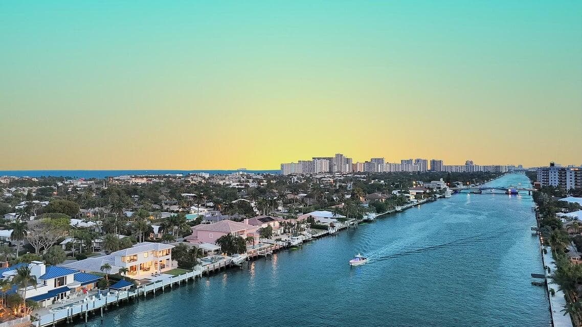 4555 W Tradewinds Avenue, Lauderdale-By-The-Sea, FL 33308 — photo 60 of 79