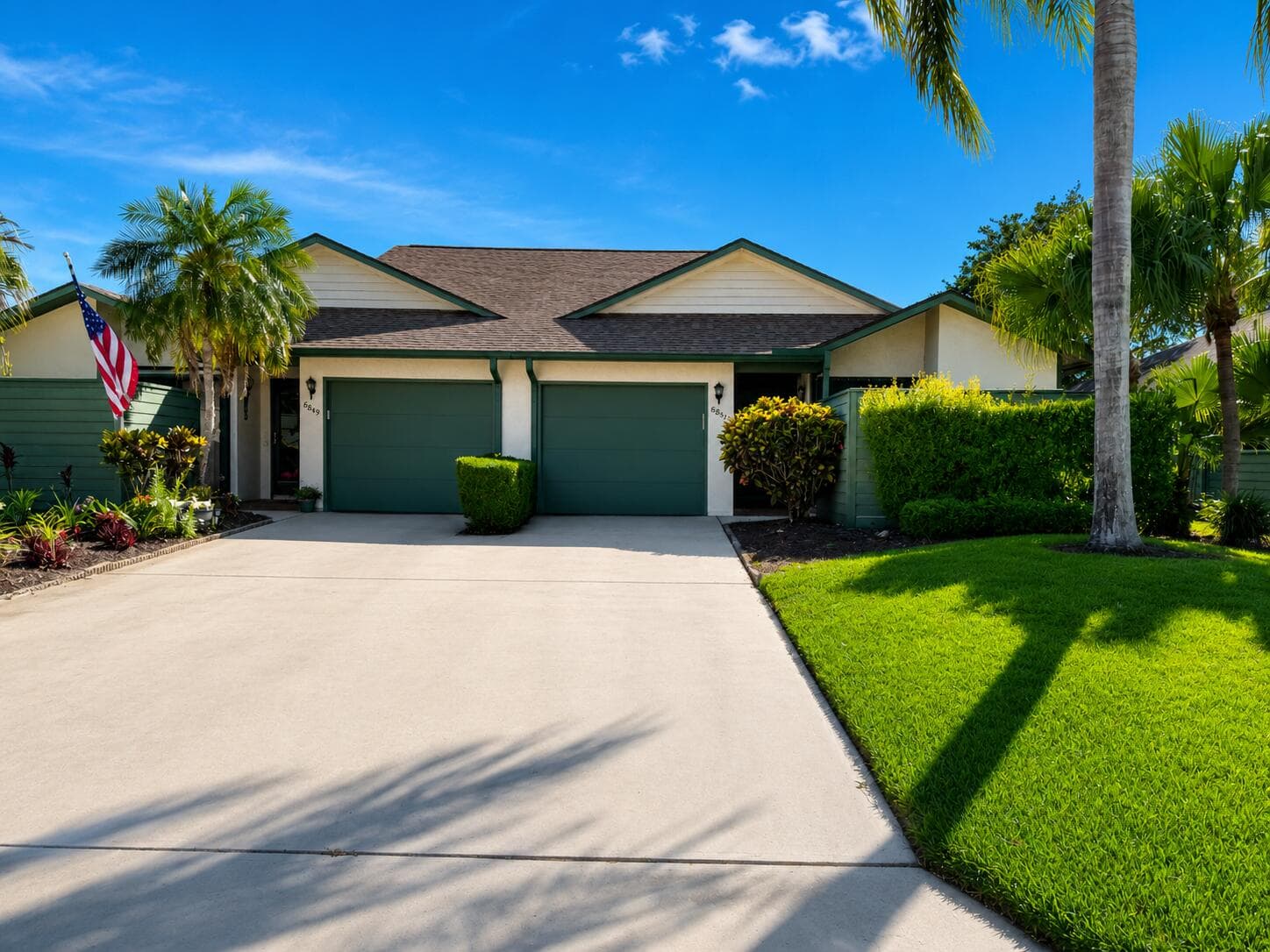6845 SE Bunker Hill Drive, Hobe Sound, FL 33455 — photo 1 of 18