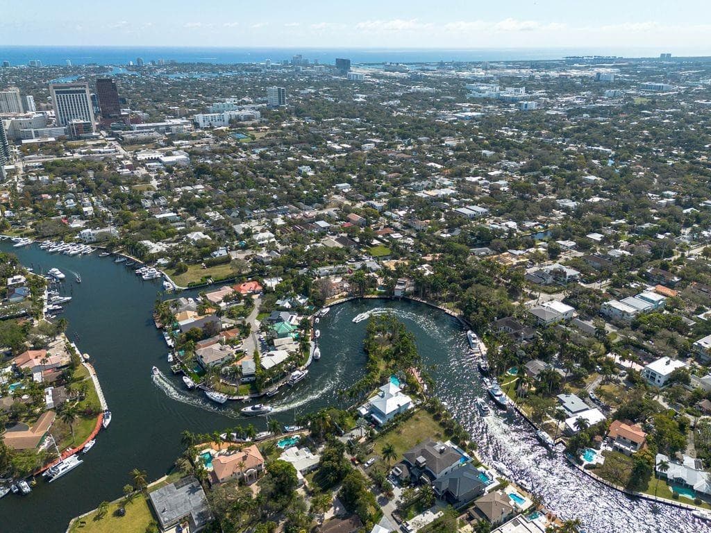 705 SW 8th Terrace, Fort Lauderdale, FL 33315 — photo 53 of 56