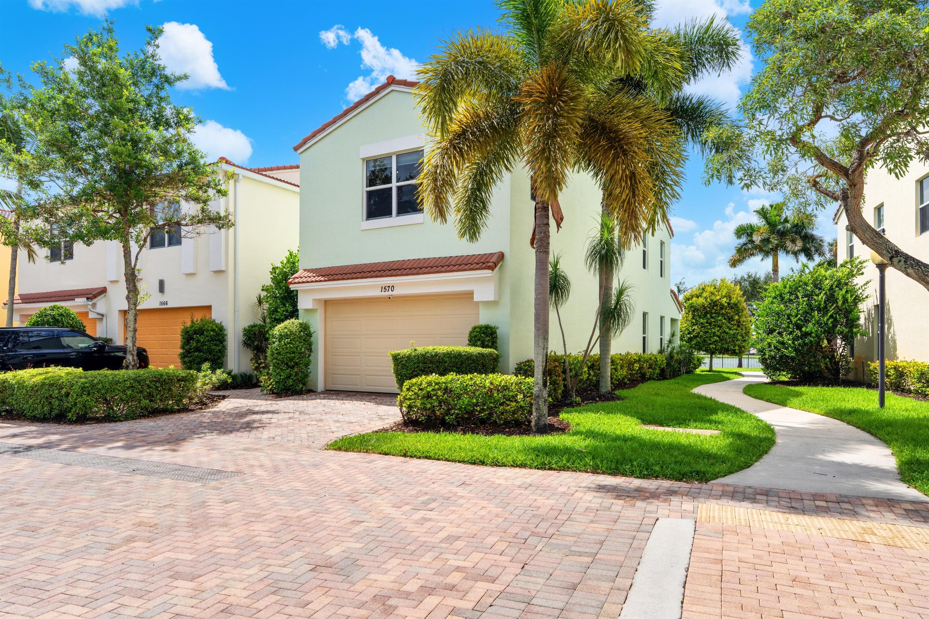 1570 NW 48th Place, Boca Raton, FL 33431 — photo 1 of 30