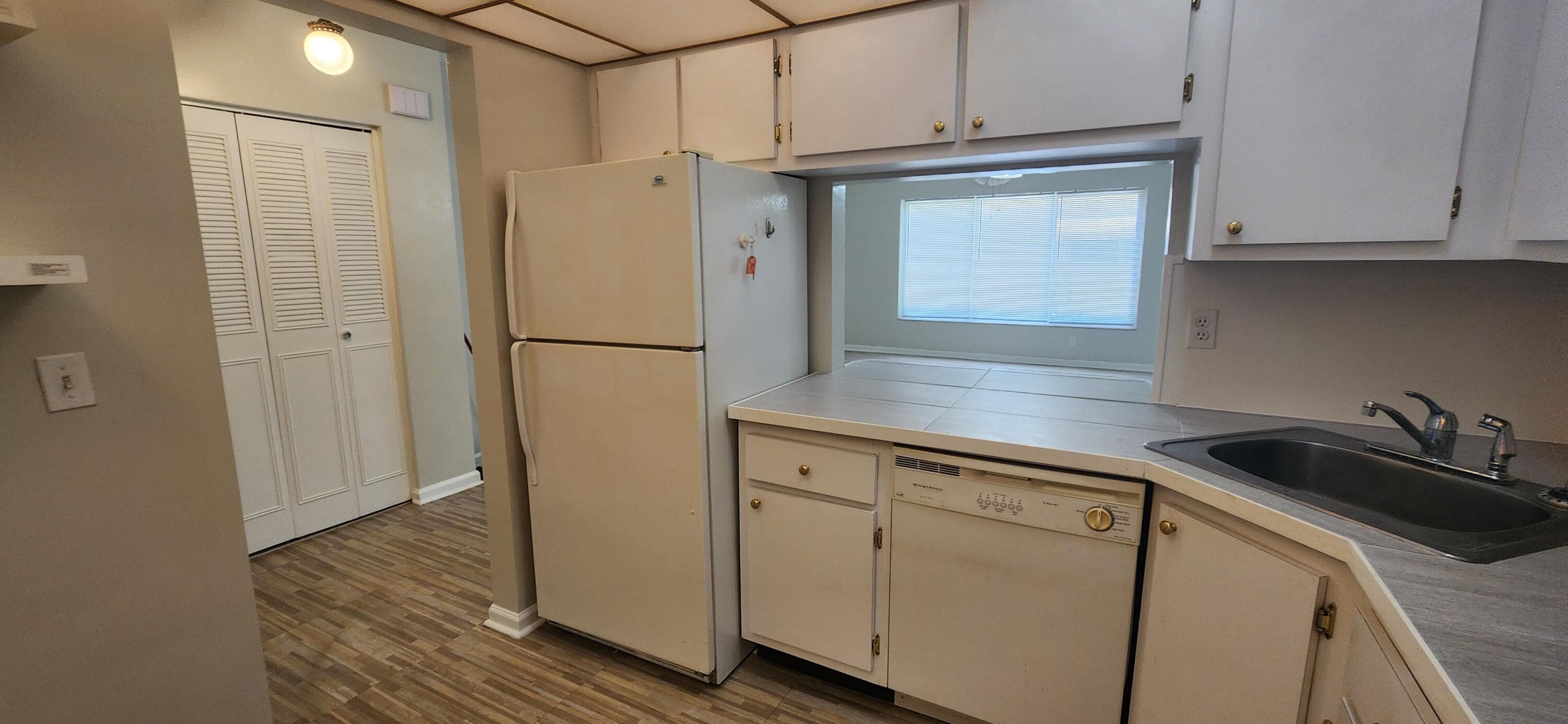 1420 SE 4th Avenue SE 2, Pompano Beach, FL 33060 — photo 17 of 38