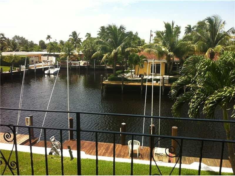 301 E Mcnab Road E 106, Pompano Beach, FL 33060 — photo 3 of 23