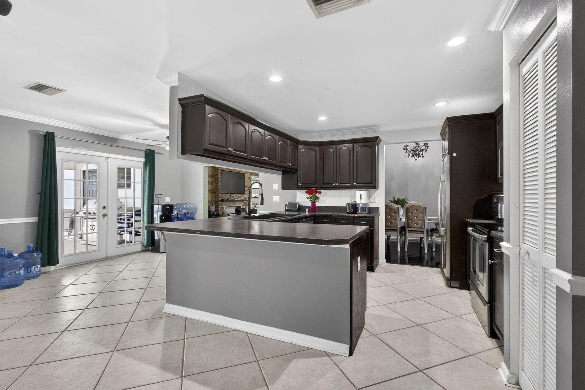 106 Segovia Court, Royal Palm Beach, FL 33411 — photo 13 of 91