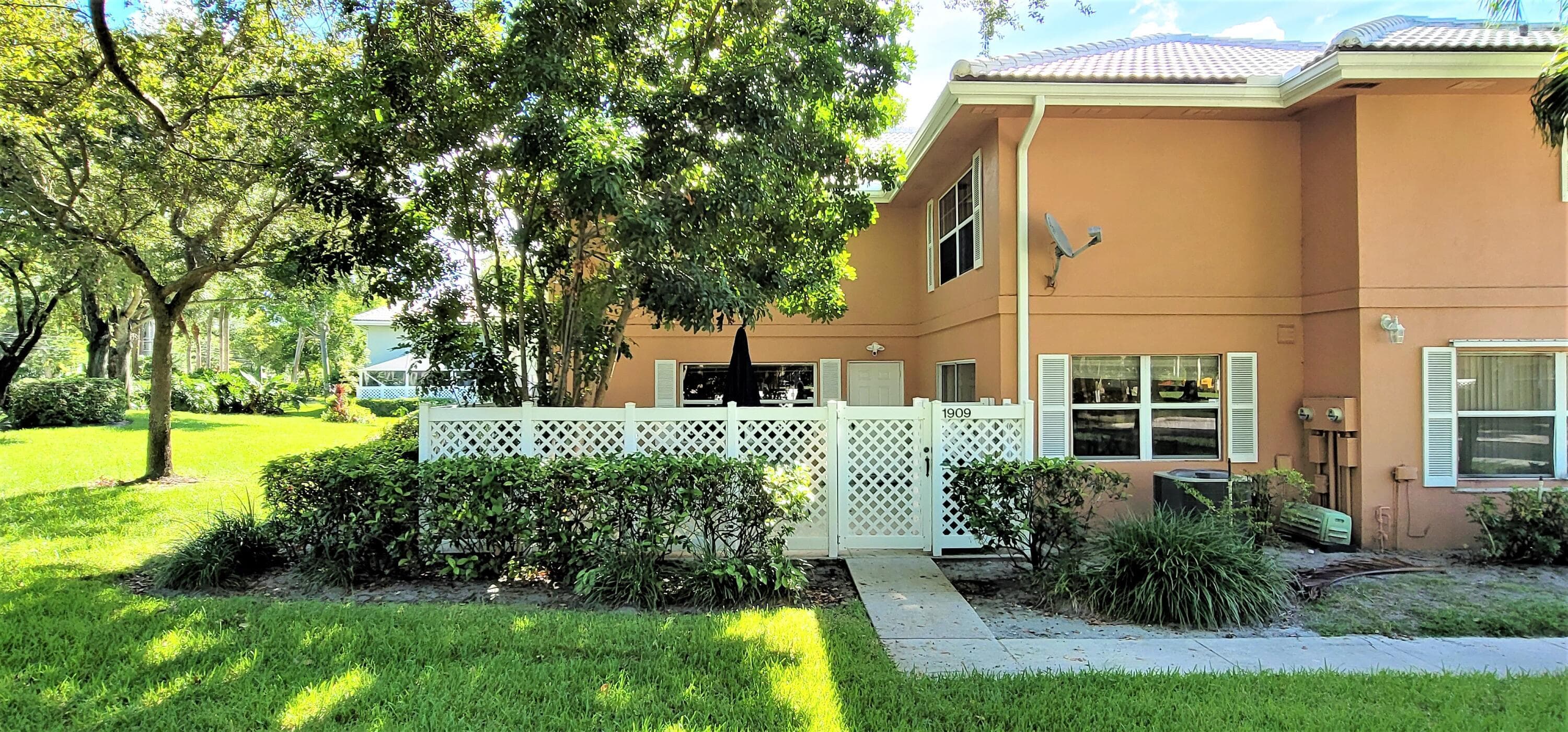 1909 Hartford Court, West Palm Beach, FL 33409 — photo 1 of 21