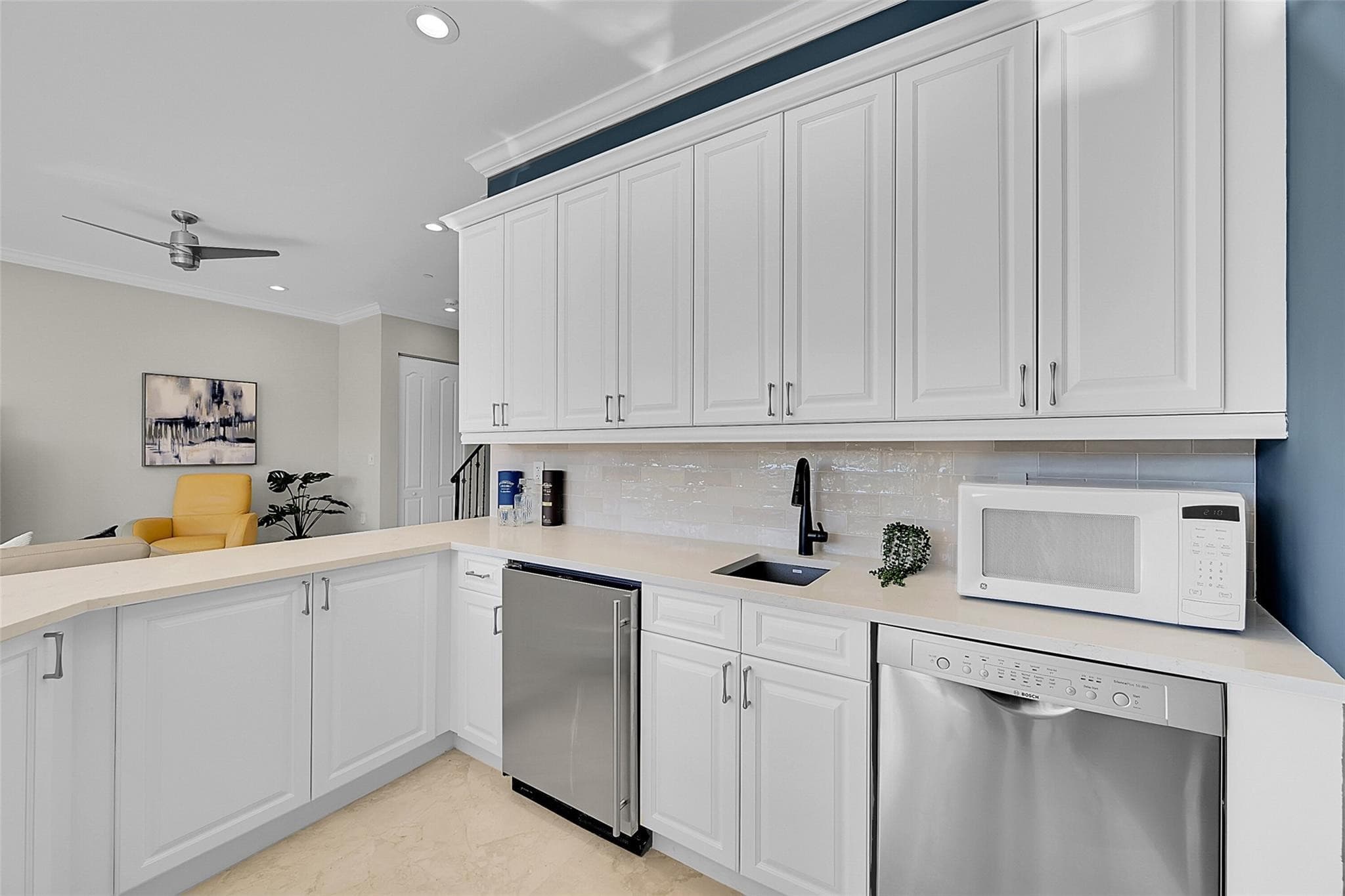 2254 SE 7th Street, Pompano Beach, FL 33062 — photo 15 of 61