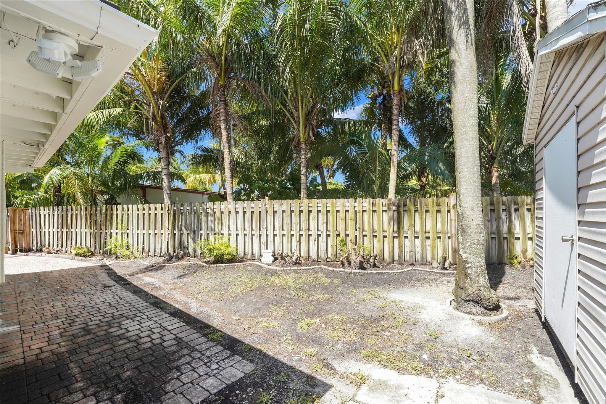 812 NE 4th Avenue, Pompano Beach, FL 33060 — photo 7 of 45