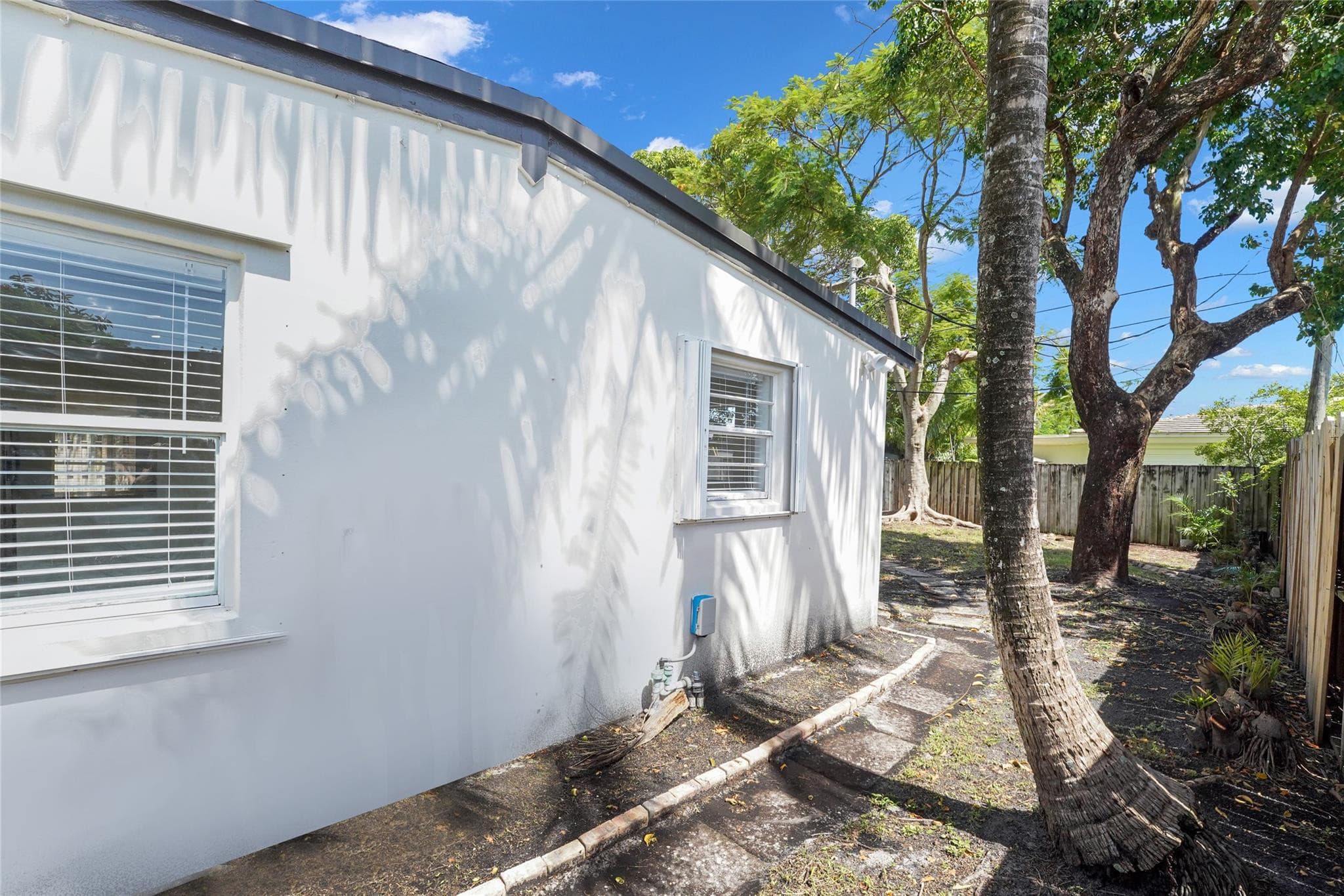 812 NE 4th Avenue, Pompano Beach, FL 33060 — photo 18 of 45