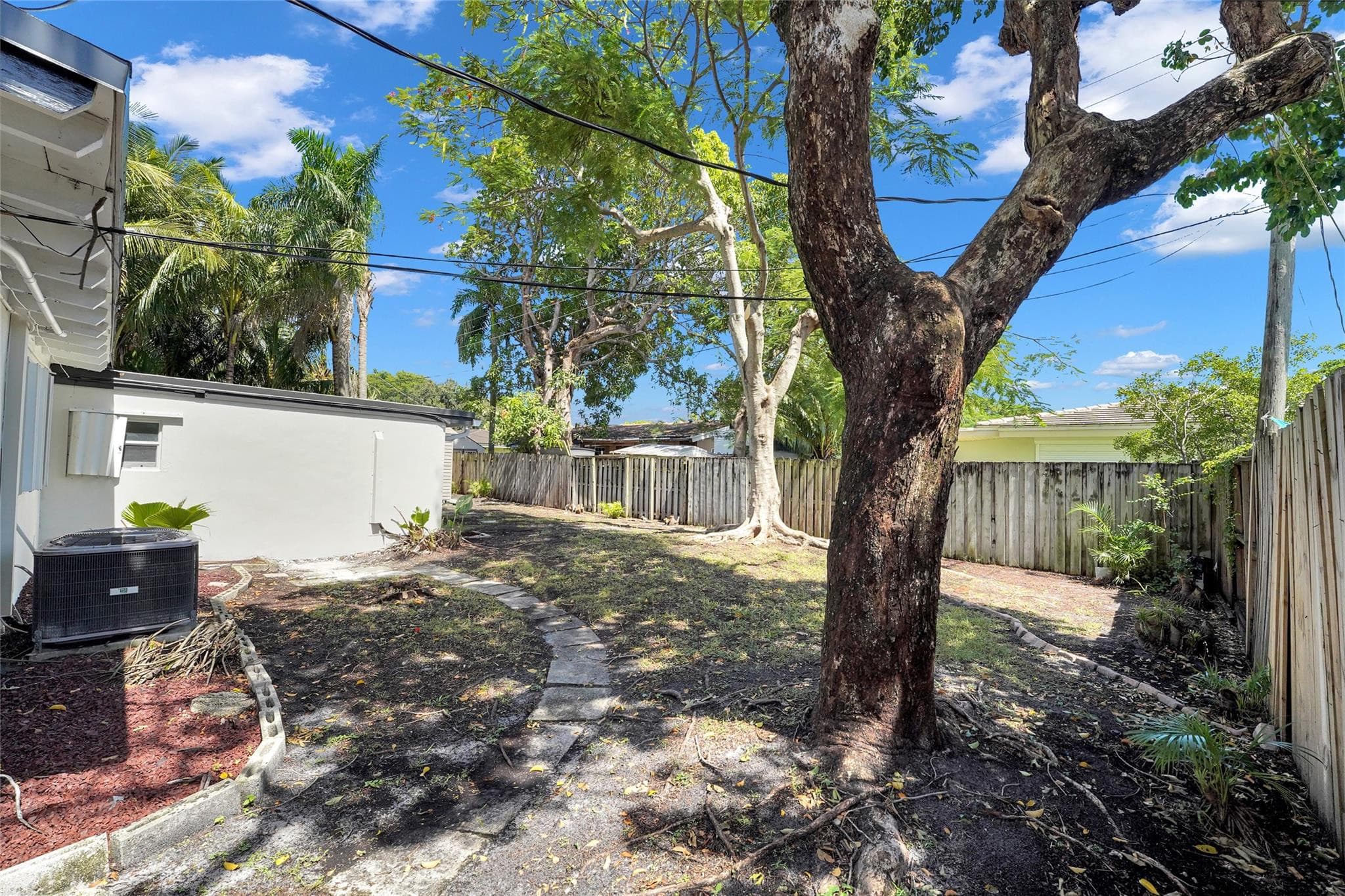 812 NE 4th Avenue, Pompano Beach, FL 33060 — photo 41 of 45