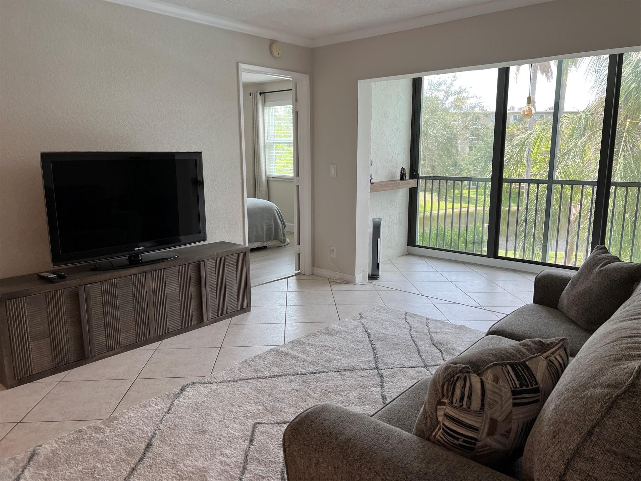2220 N Cypress Bend Drive 301, Pompano Beach, FL 33069 — photo