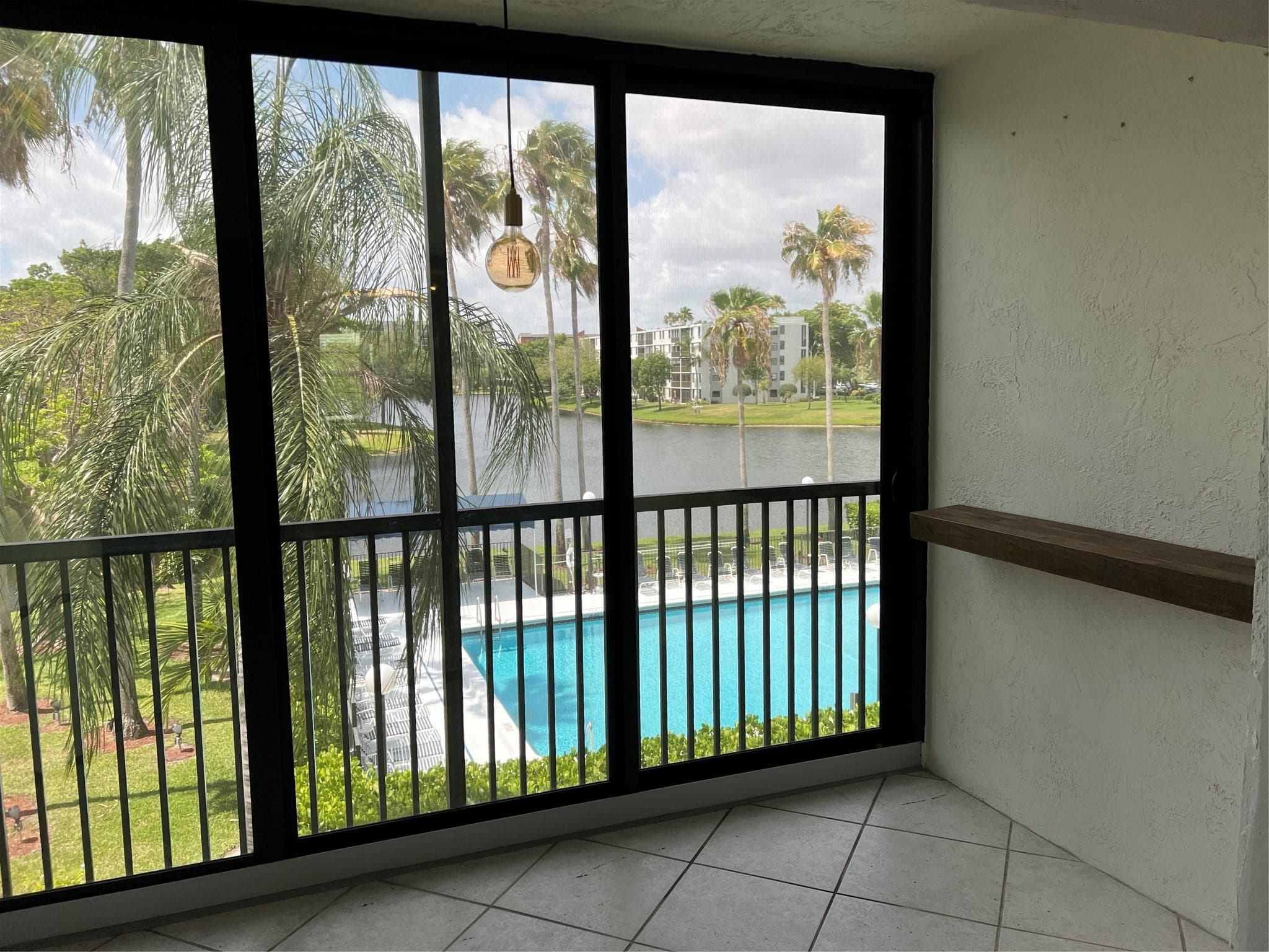 2220 N Cypress Bend Drive 301, Pompano Beach, FL 33069 — photo 18 of 25