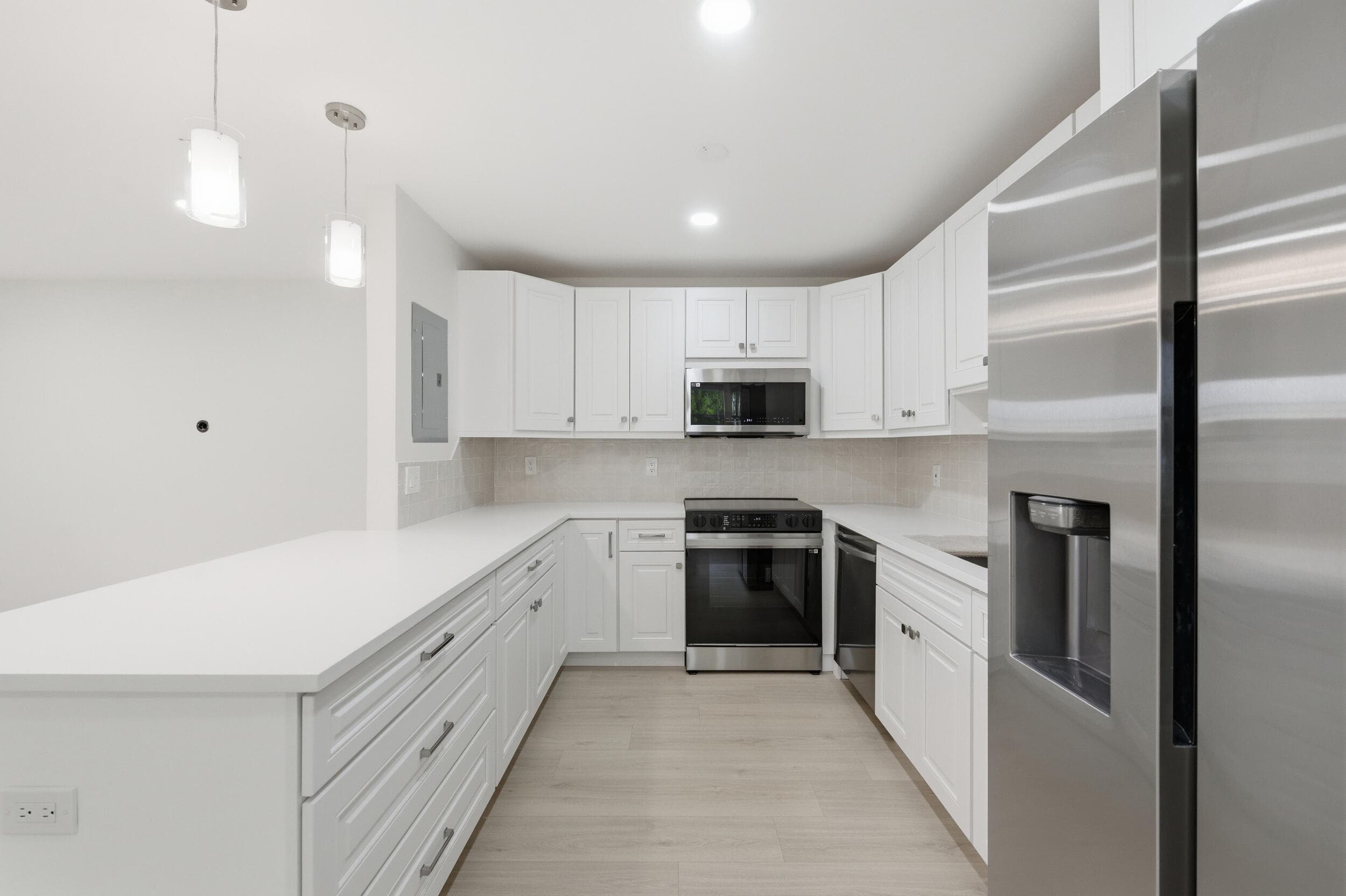 670 Monaco N, Delray Beach, FL 33446 — photo 13 of 36