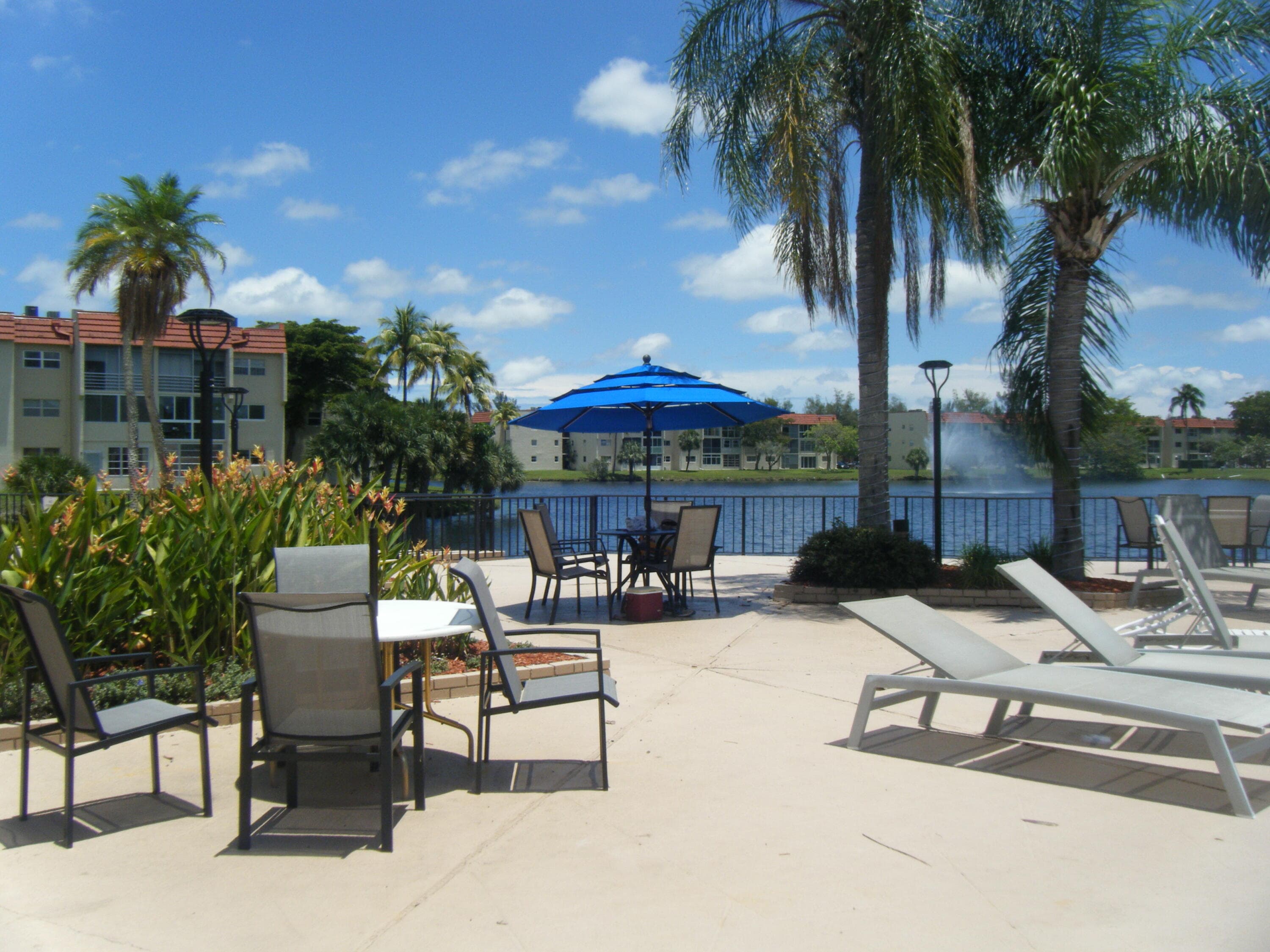 8020 Sunrise Lakes Drive N 111, Sunrise, FL 33322 — photo 17 of 23