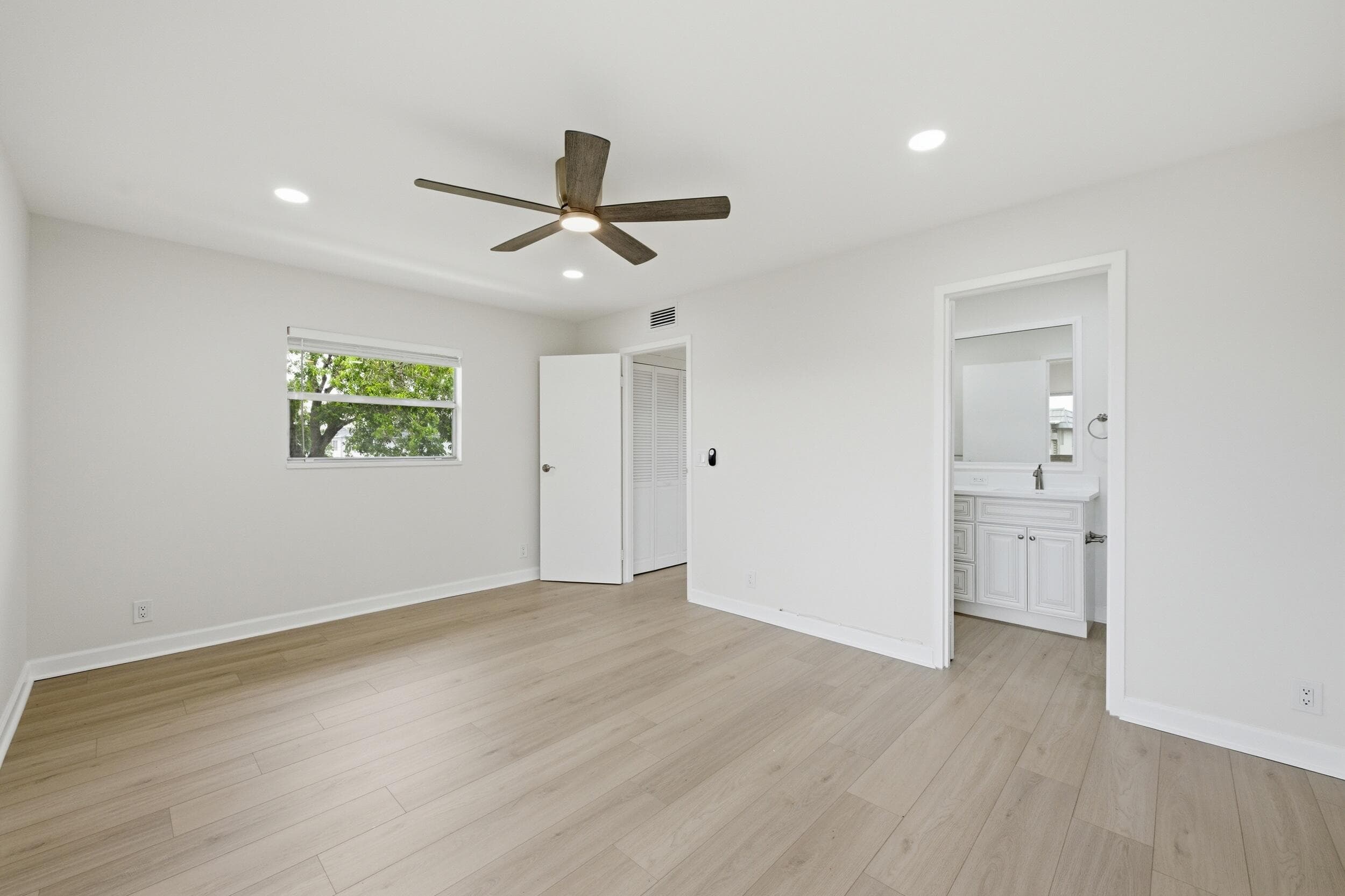 670 Monaco N, Delray Beach, FL 33446 — photo 22 of 36
