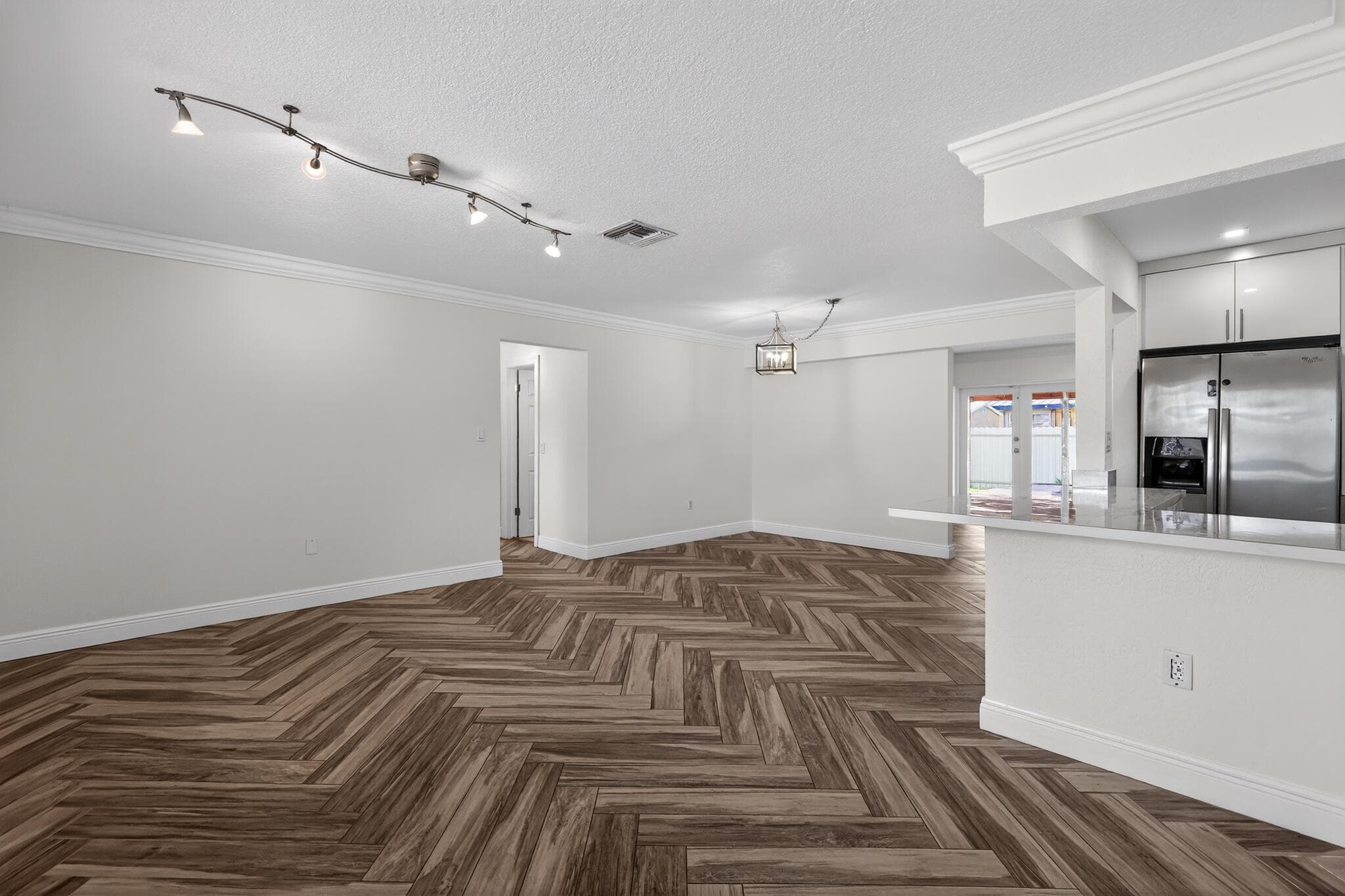 8580 NW 12th Street, Pembroke Pines, FL 33024 — photo 4 of 44