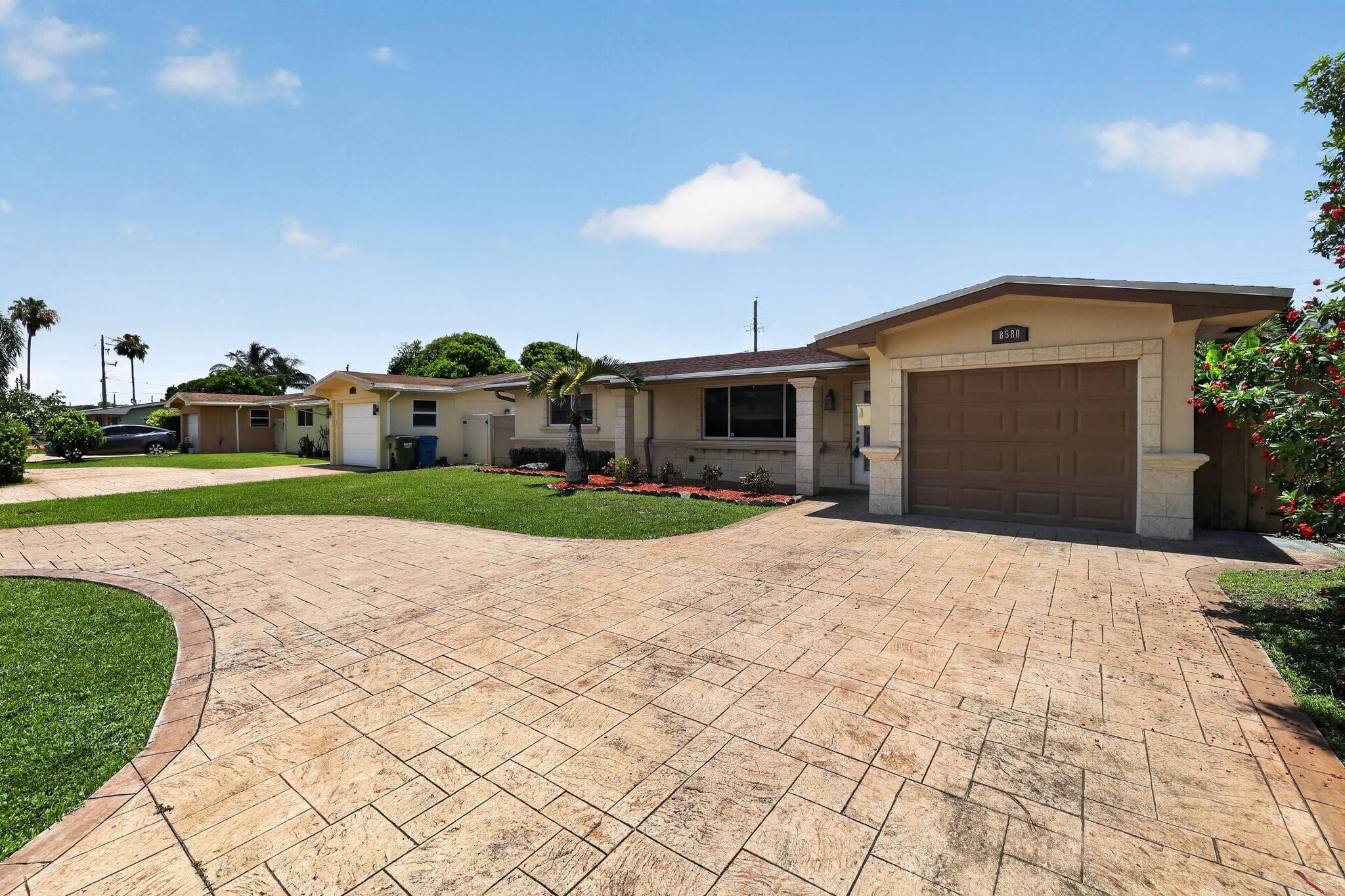 8580 NW 12th Street, Pembroke Pines, FL 33024 — photo 2 of 44