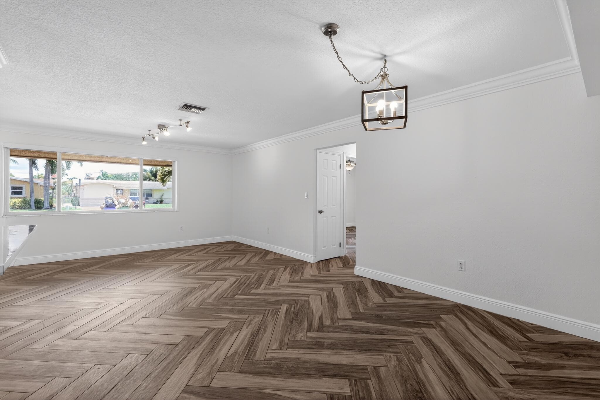 8580 NW 12th Street, Pembroke Pines, FL 33024 — photo 10 of 44