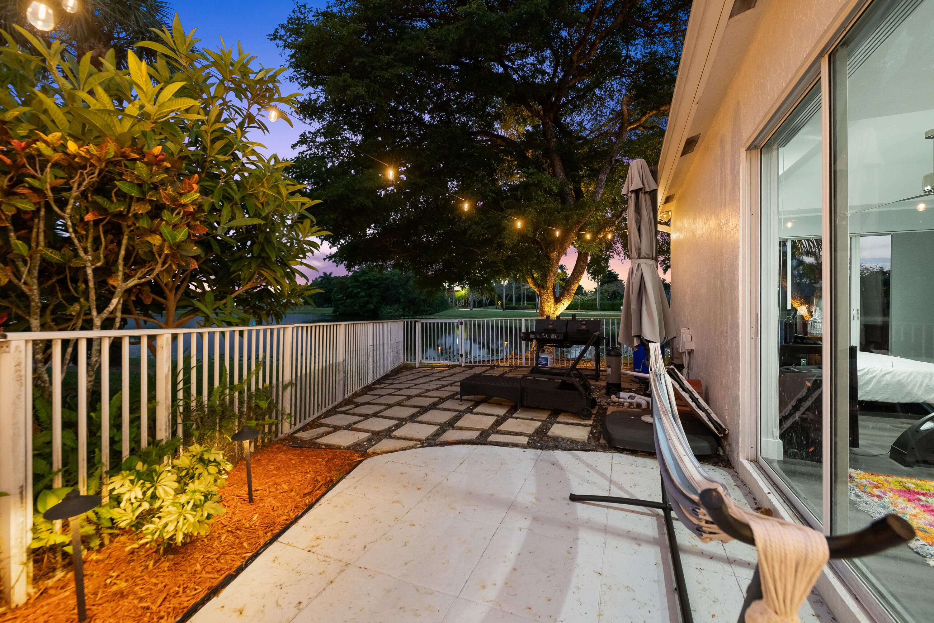 980 Bel Aire Drive West, Pembroke Pines, FL 33027 — photo 57 of 73