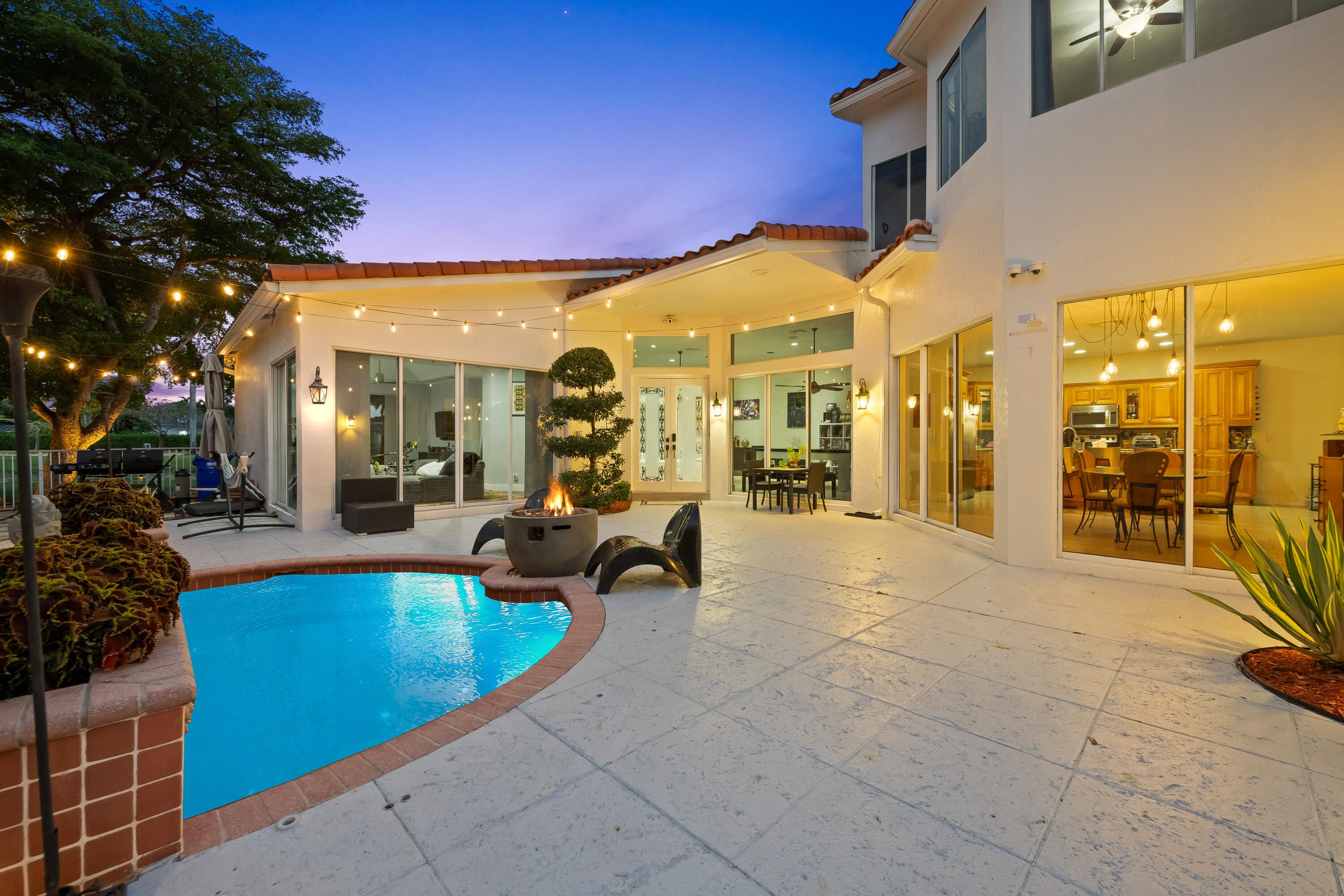 980 Bel Aire Drive West, Pembroke Pines, FL 33027 — photo 65 of 73