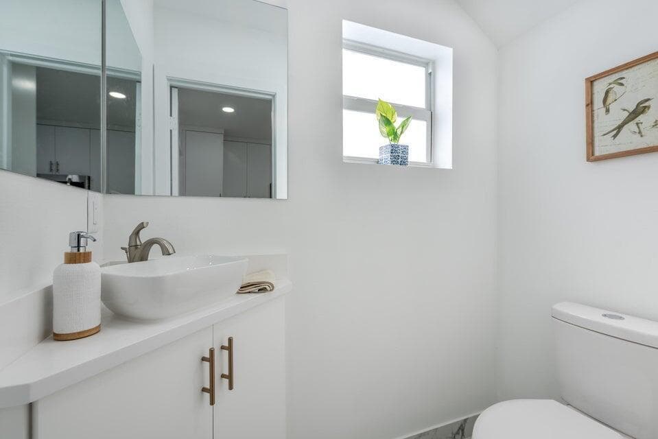 430 NW 13th Avenue, Boynton Beach, FL 33435 — photo 8 of 23