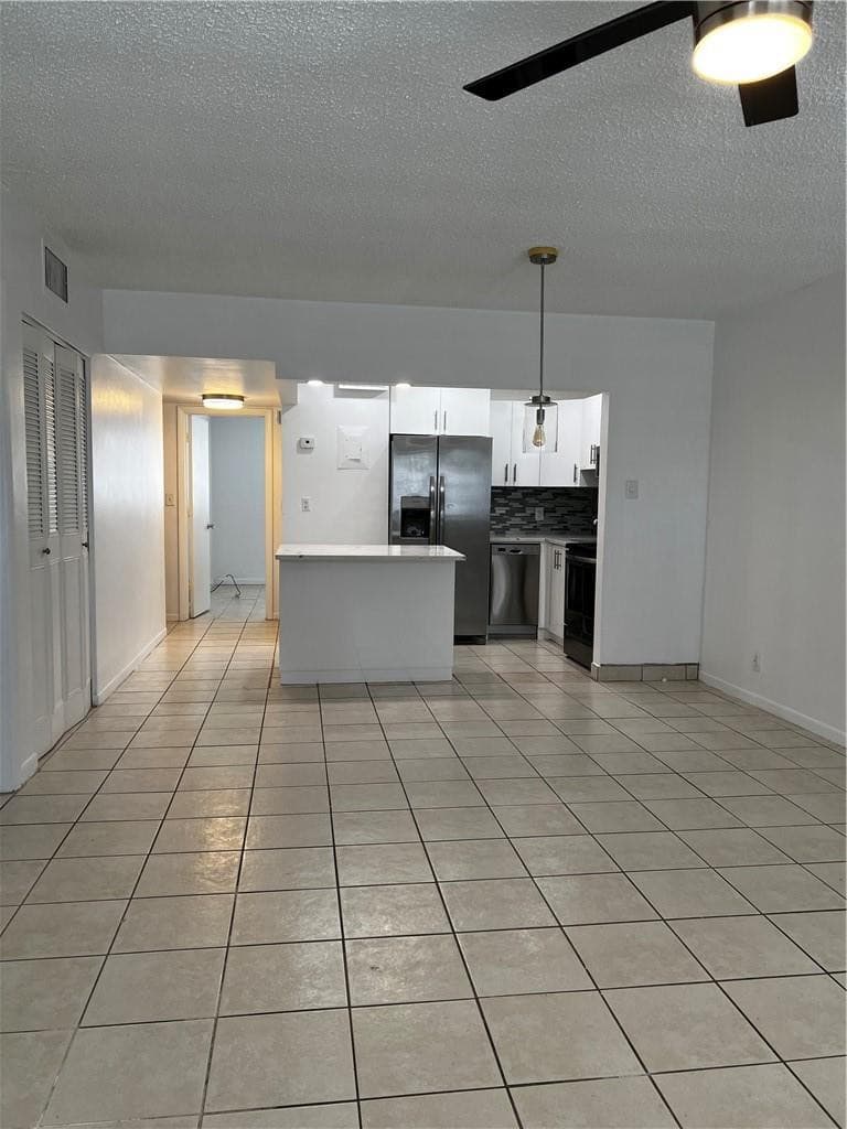 701 Pine Drive 204, Pompano Beach, FL 33060 — photo 5 of 19