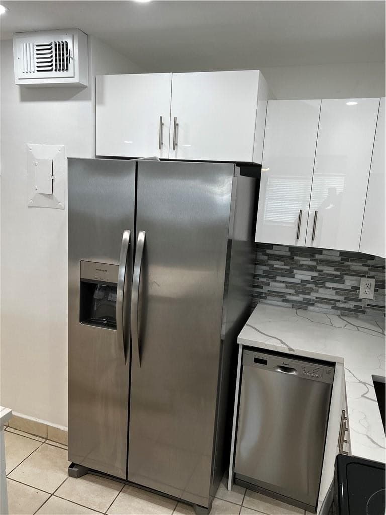 701 Pine Drive 204, Pompano Beach, FL 33060 — photo 10 of 19