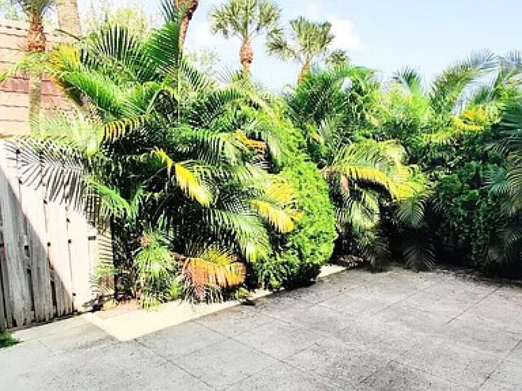 707 Mill Valley Place, West Palm Beach, FL 33409 — photo 2 of 6